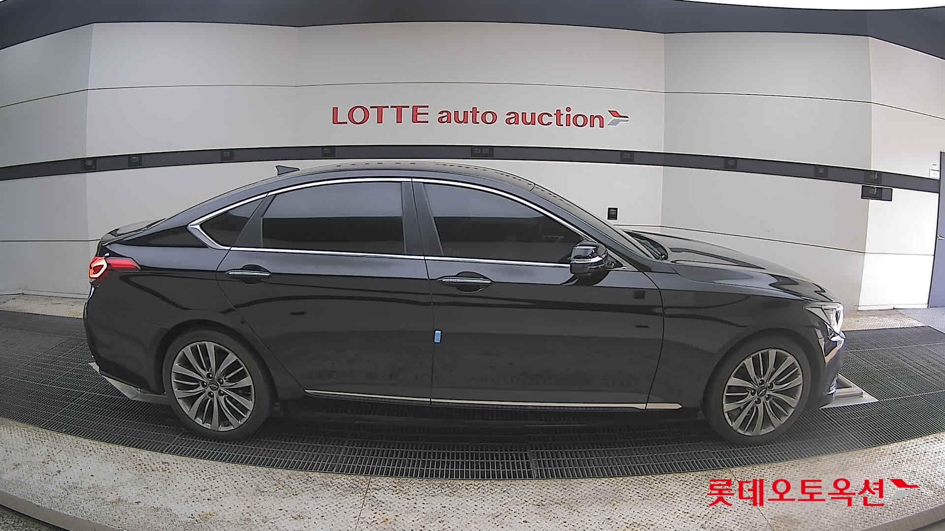Hyundai Genesis - 21