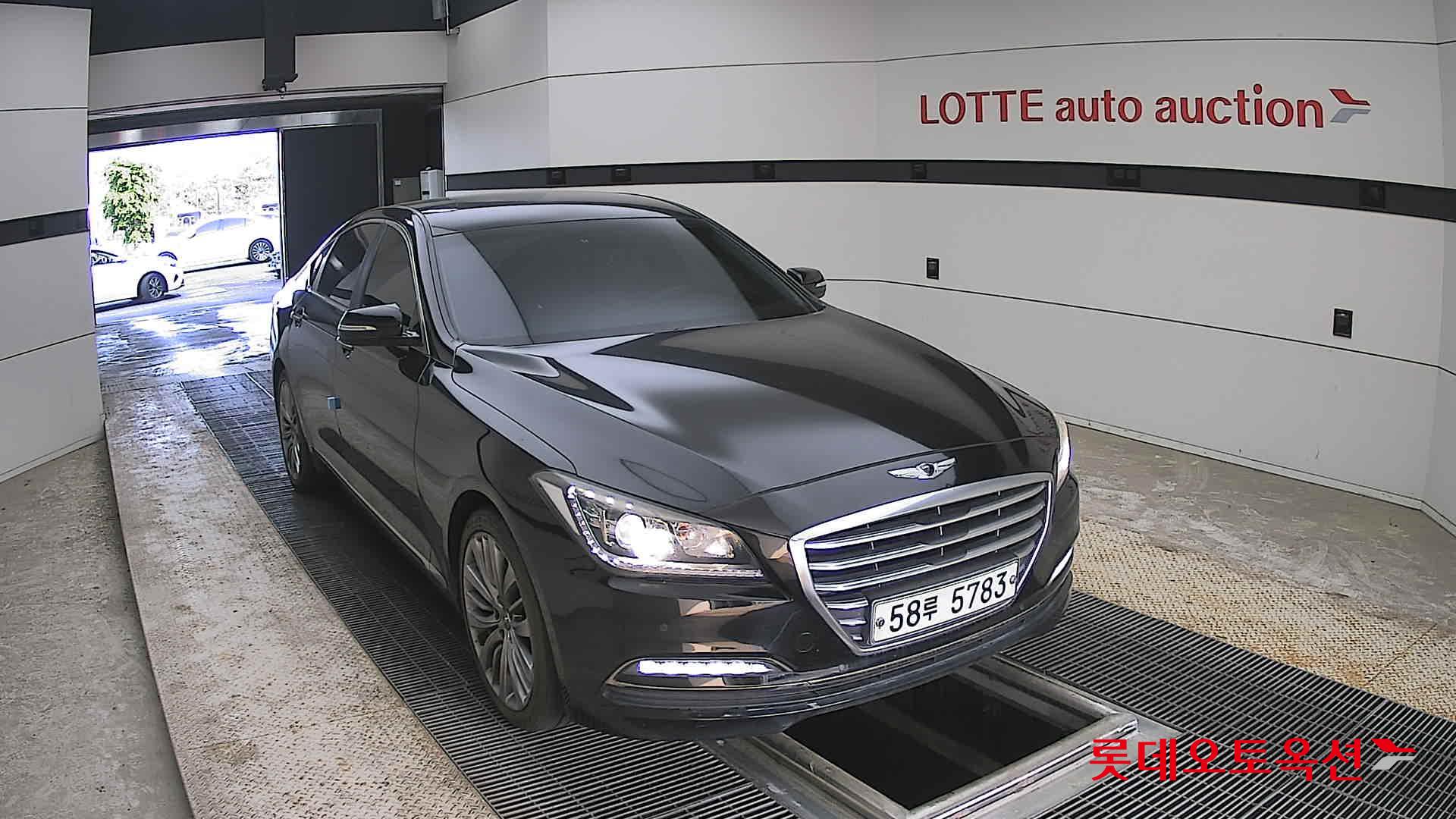 Hyundai Genesis - 24