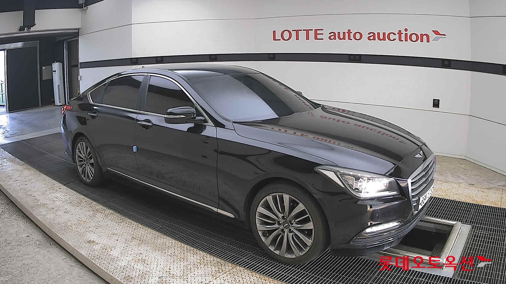 Hyundai Genesis - 23