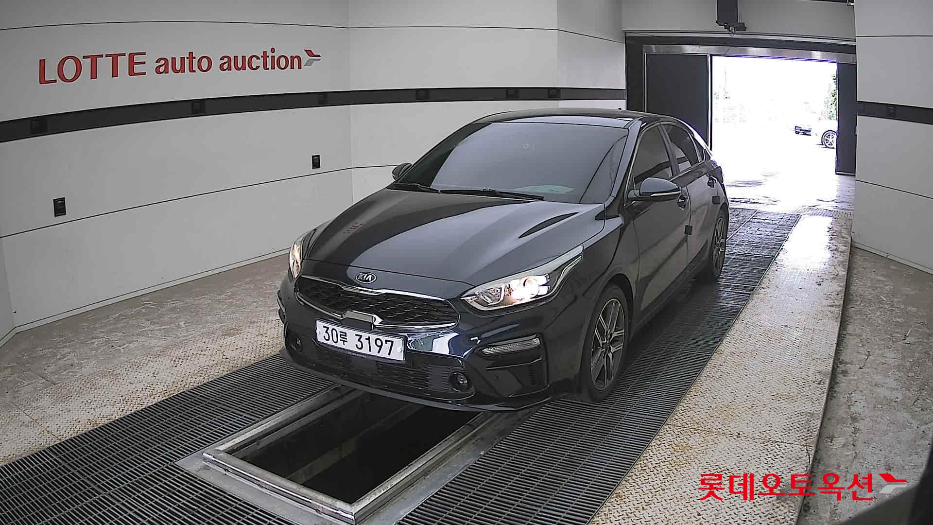 Kia K3 - 10