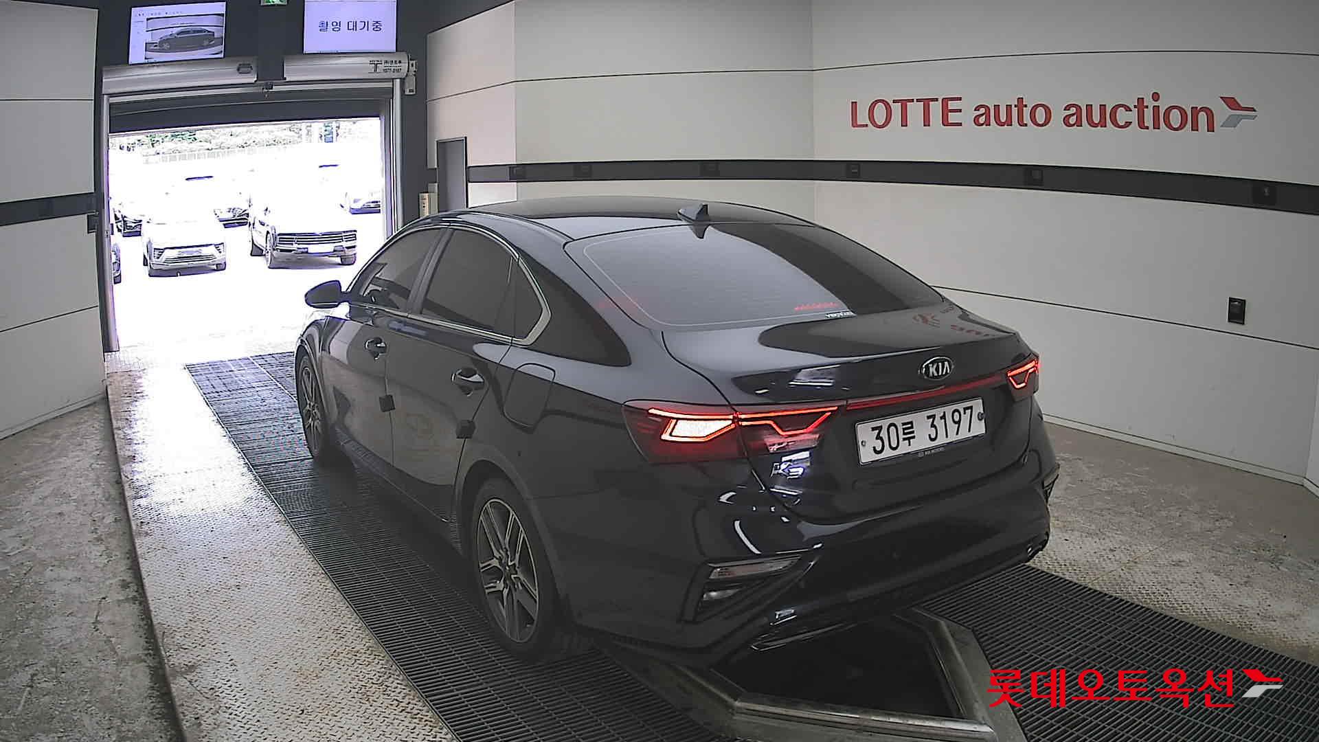 Kia K3 - 16