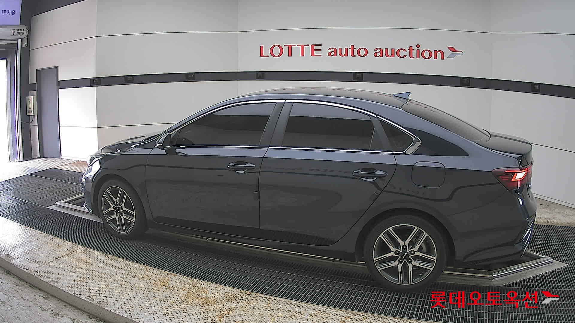 Kia K3 - 14