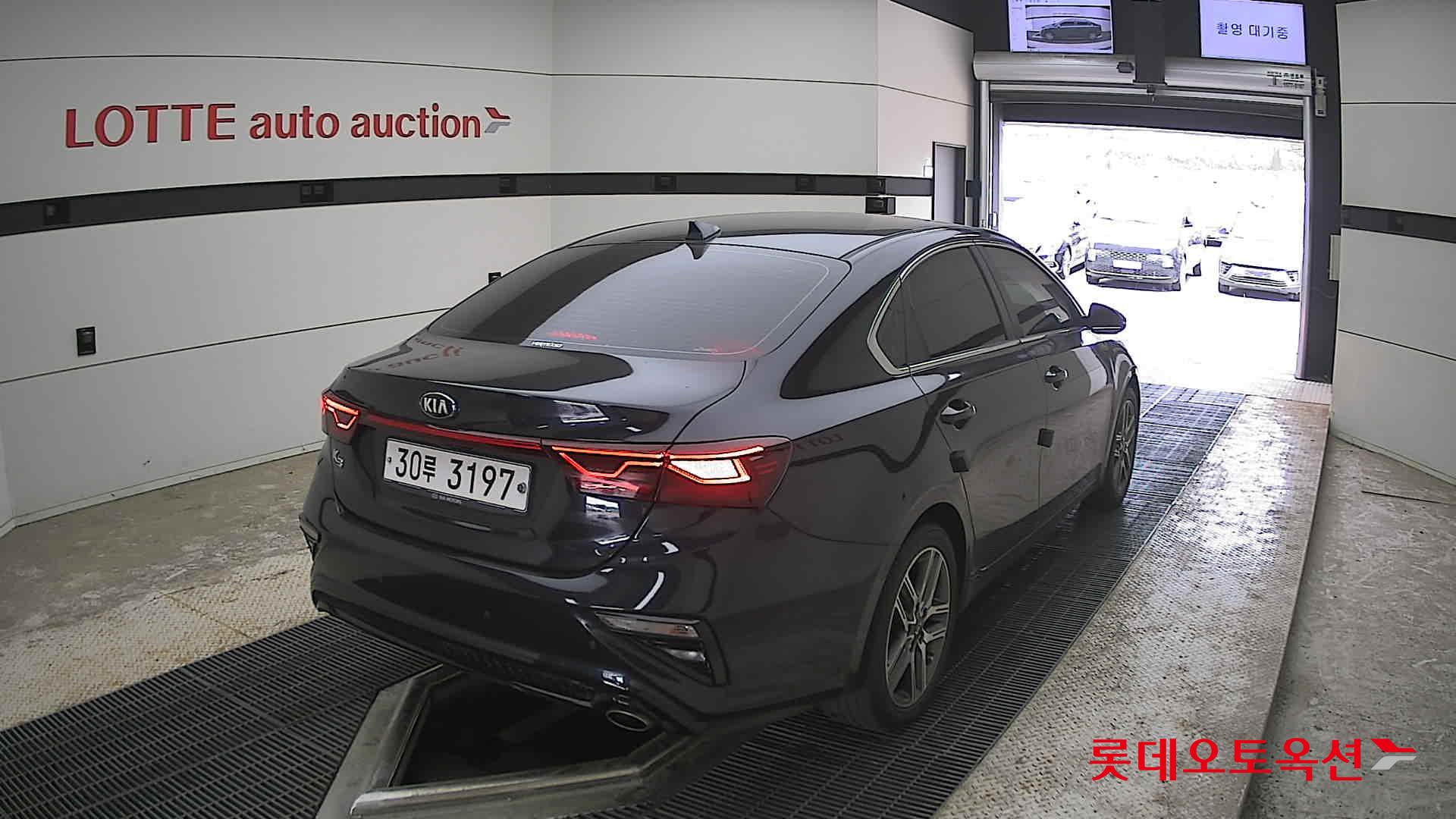 Kia K3 - 18
