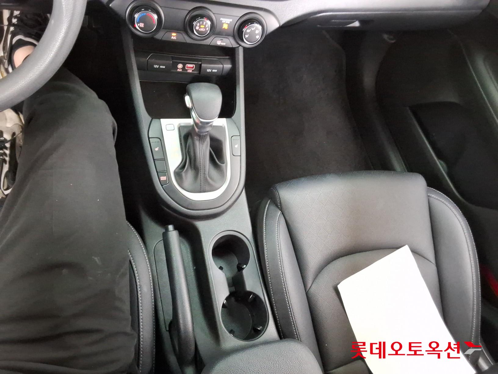 Kia K3 - 34