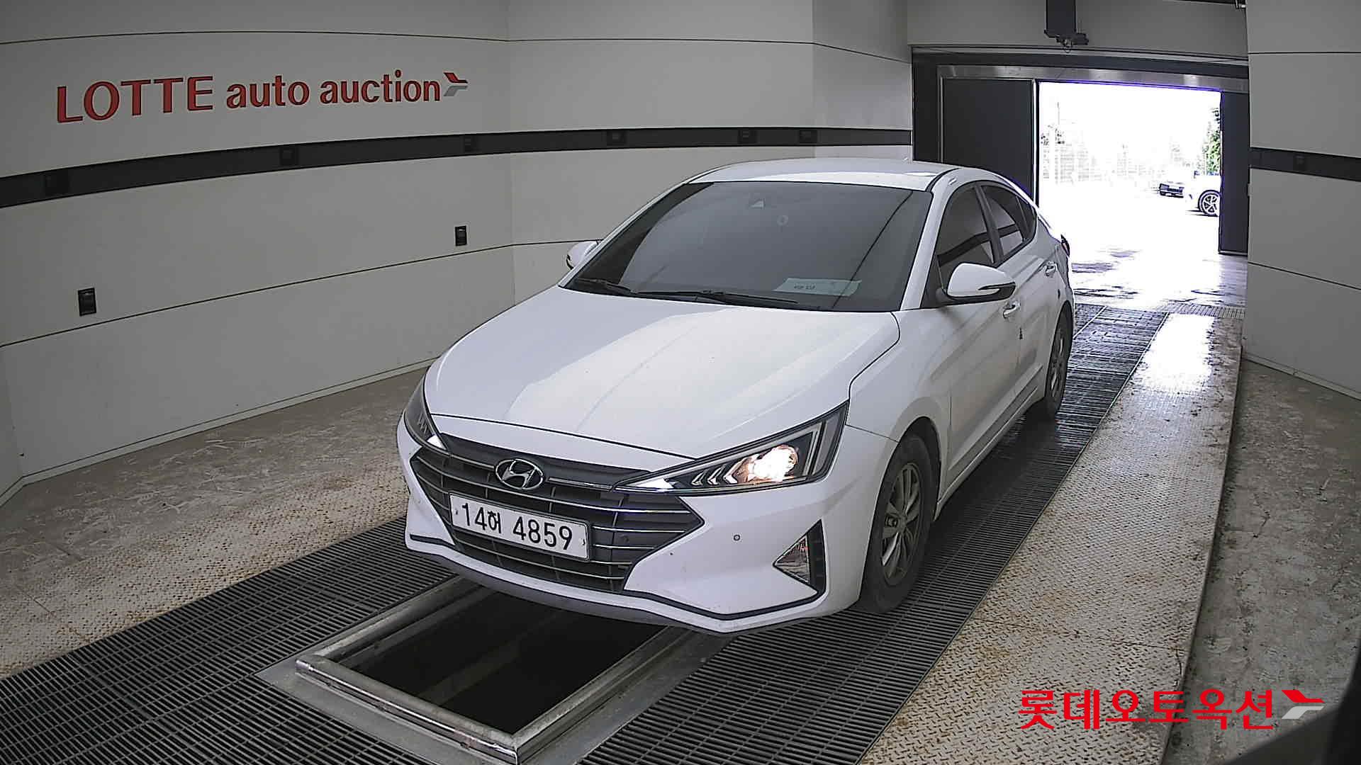 2020 - hyundai avante