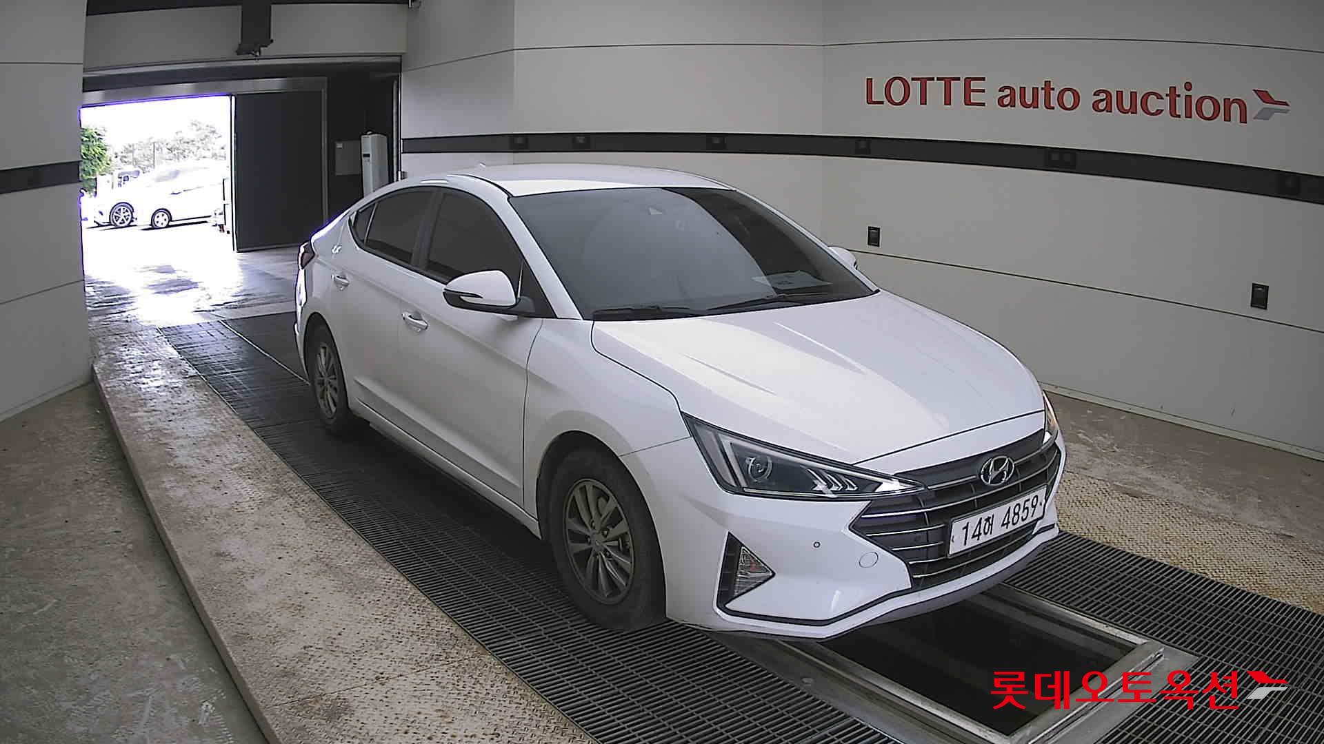 2020 - hyundai avante