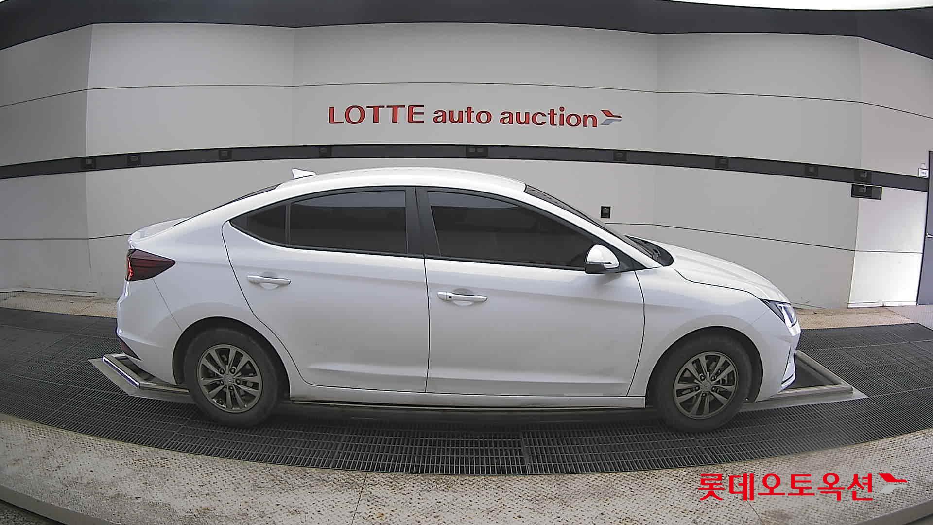 2020 - hyundai avante