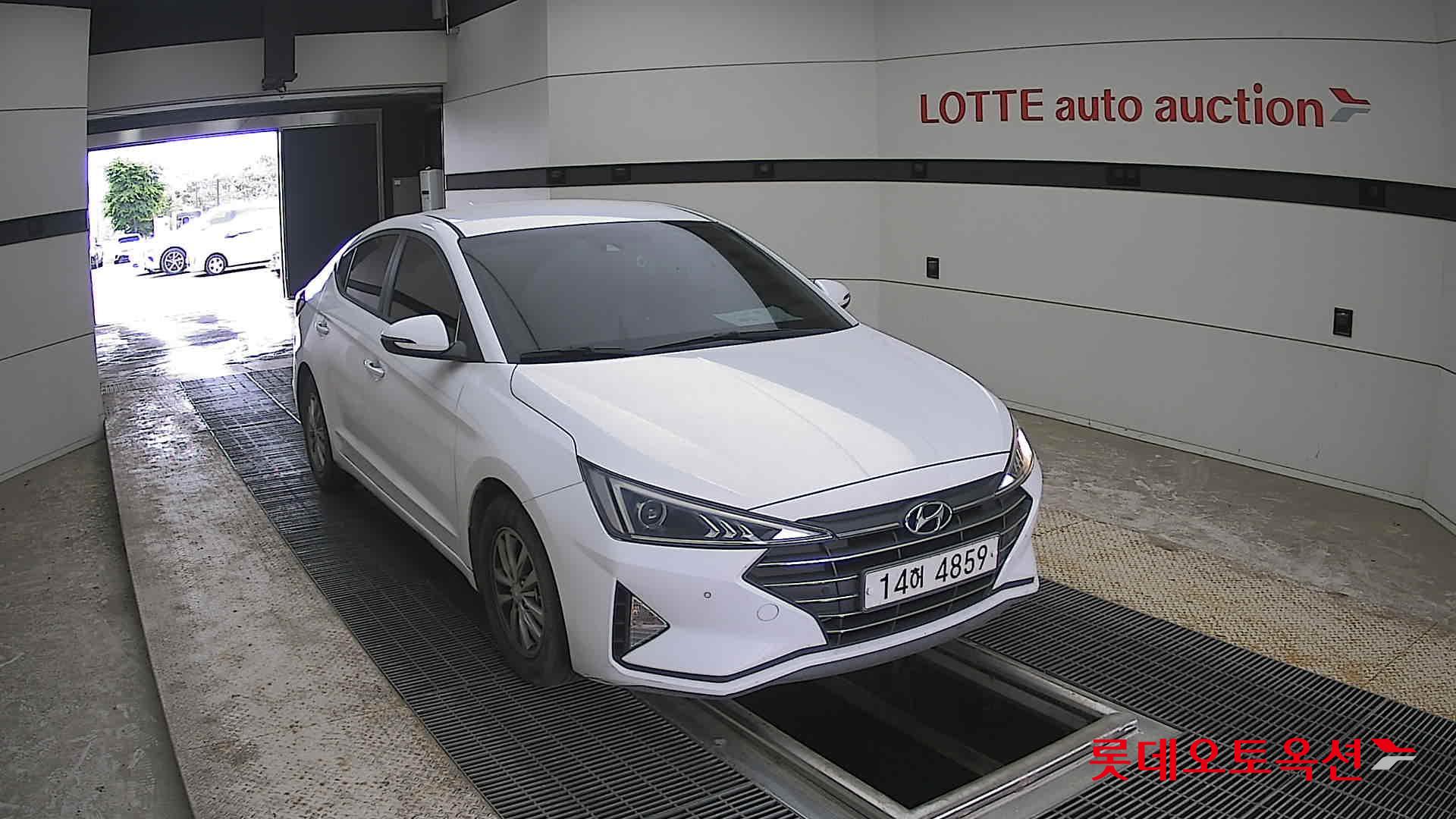 2020 - hyundai avante
