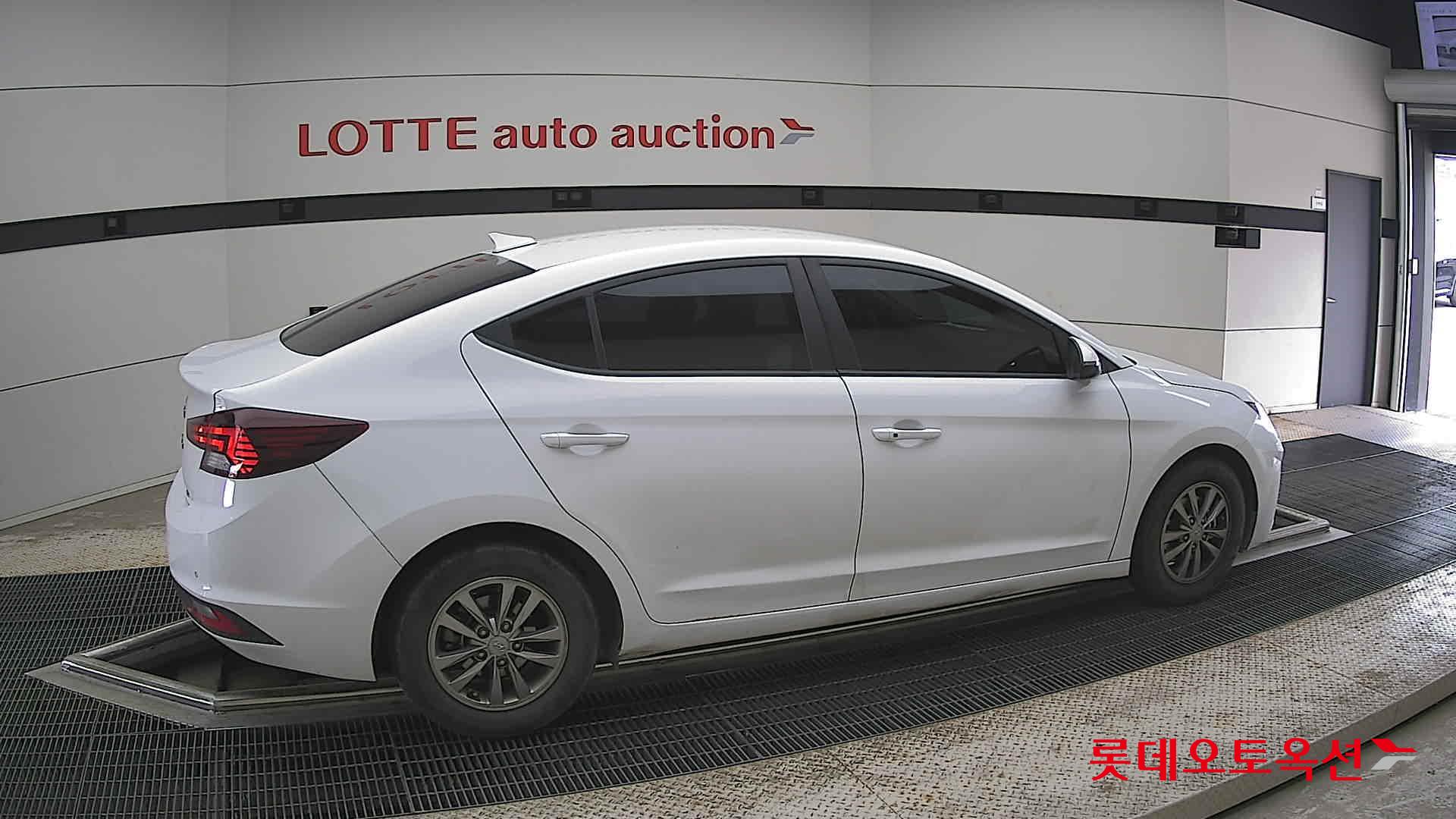 2020 - hyundai avante