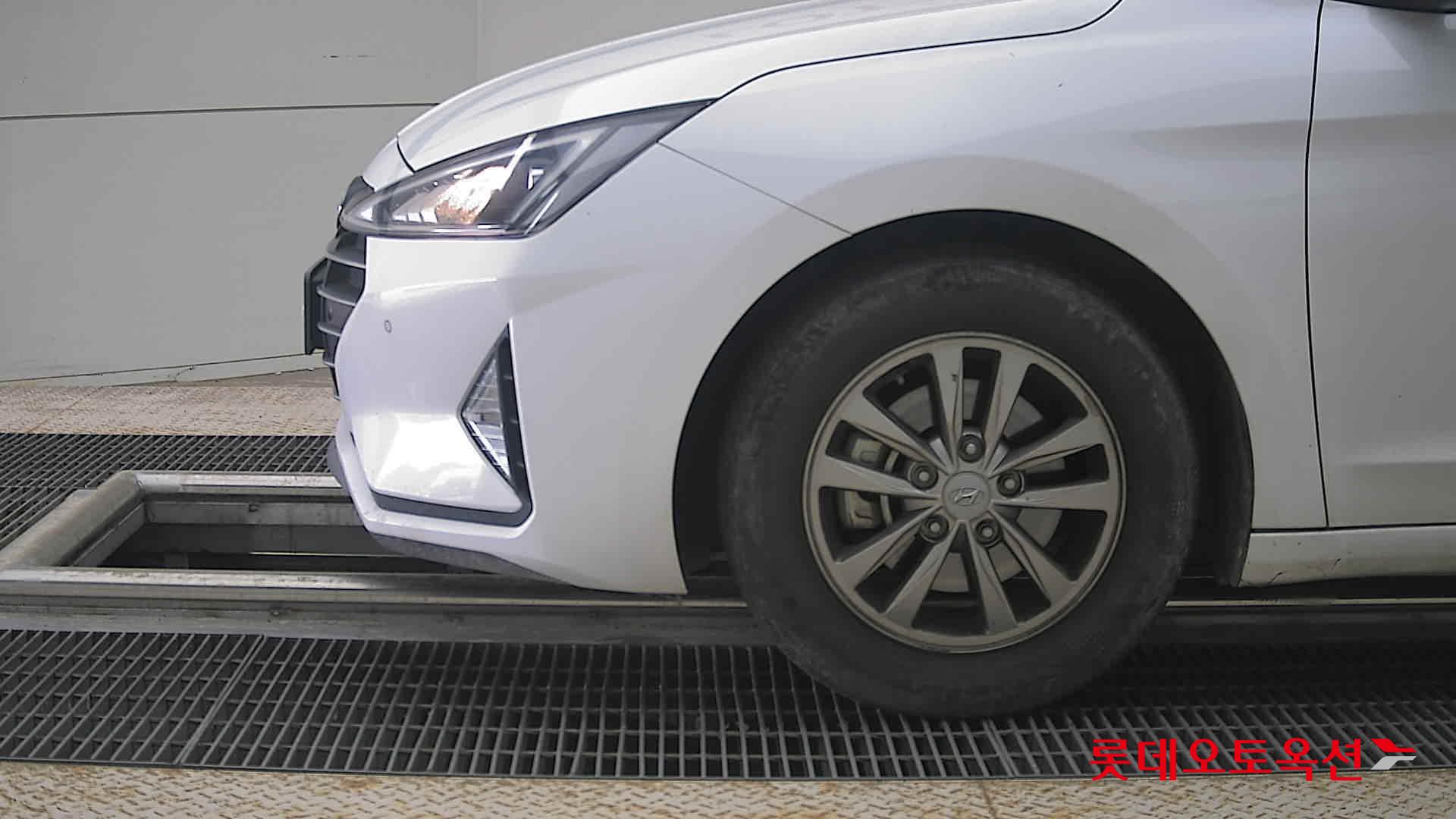 2020 - hyundai avante