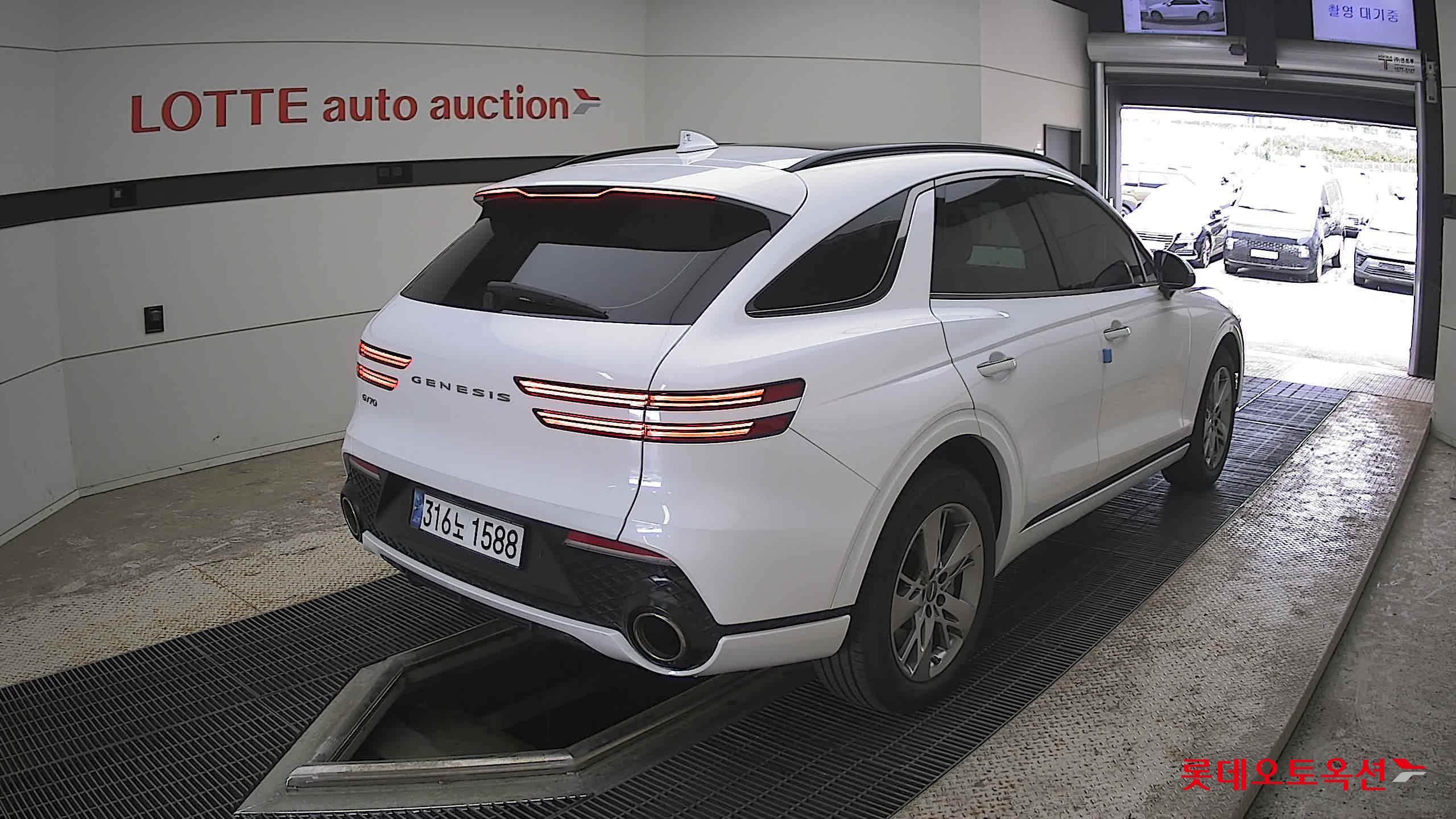 Genesis GV70 - 5