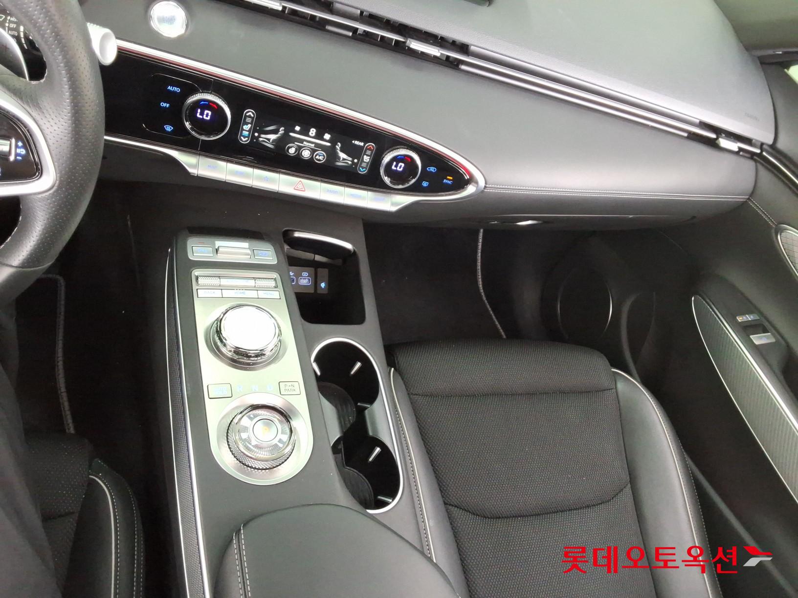 Genesis GV70 - 35