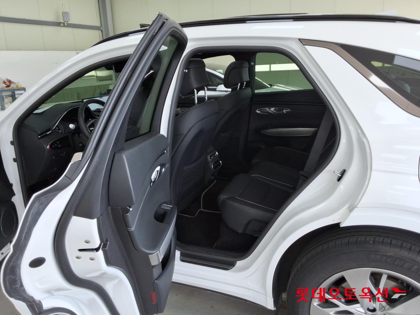 Genesis GV70 - 38