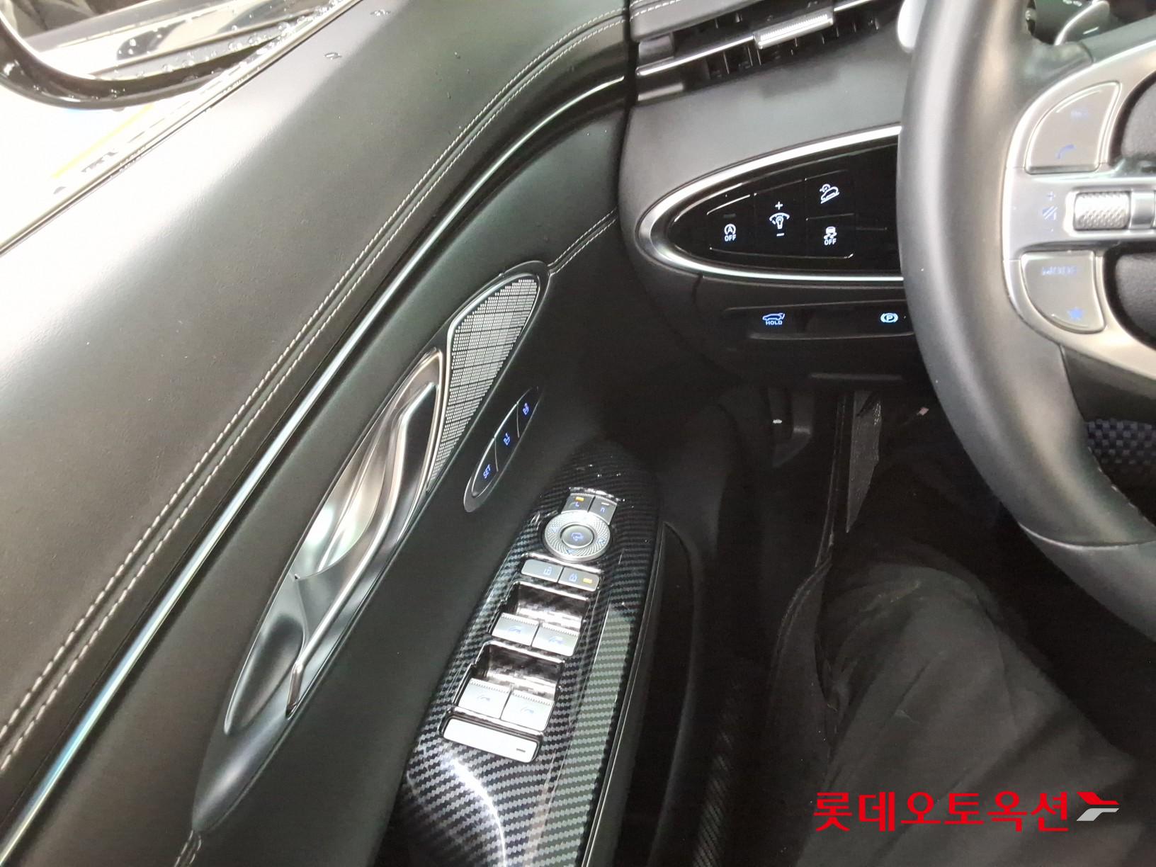 Genesis GV70 - 29