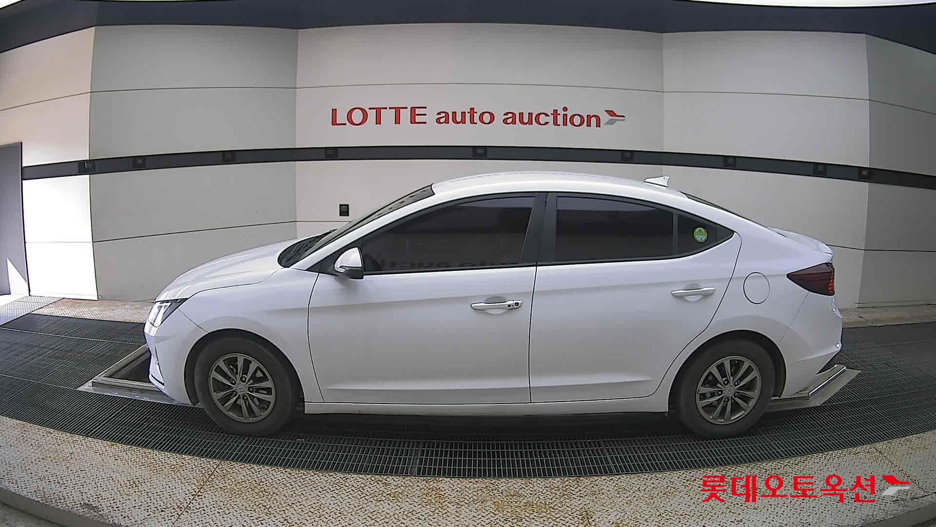 2019 - hyundai avante