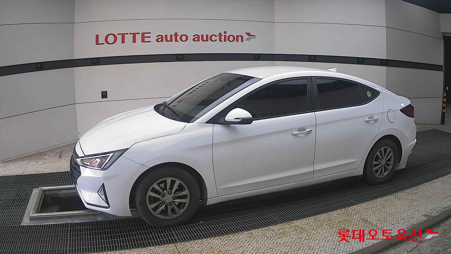 2019 - hyundai avante