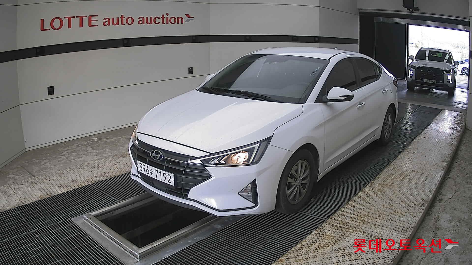 2019 - hyundai avante