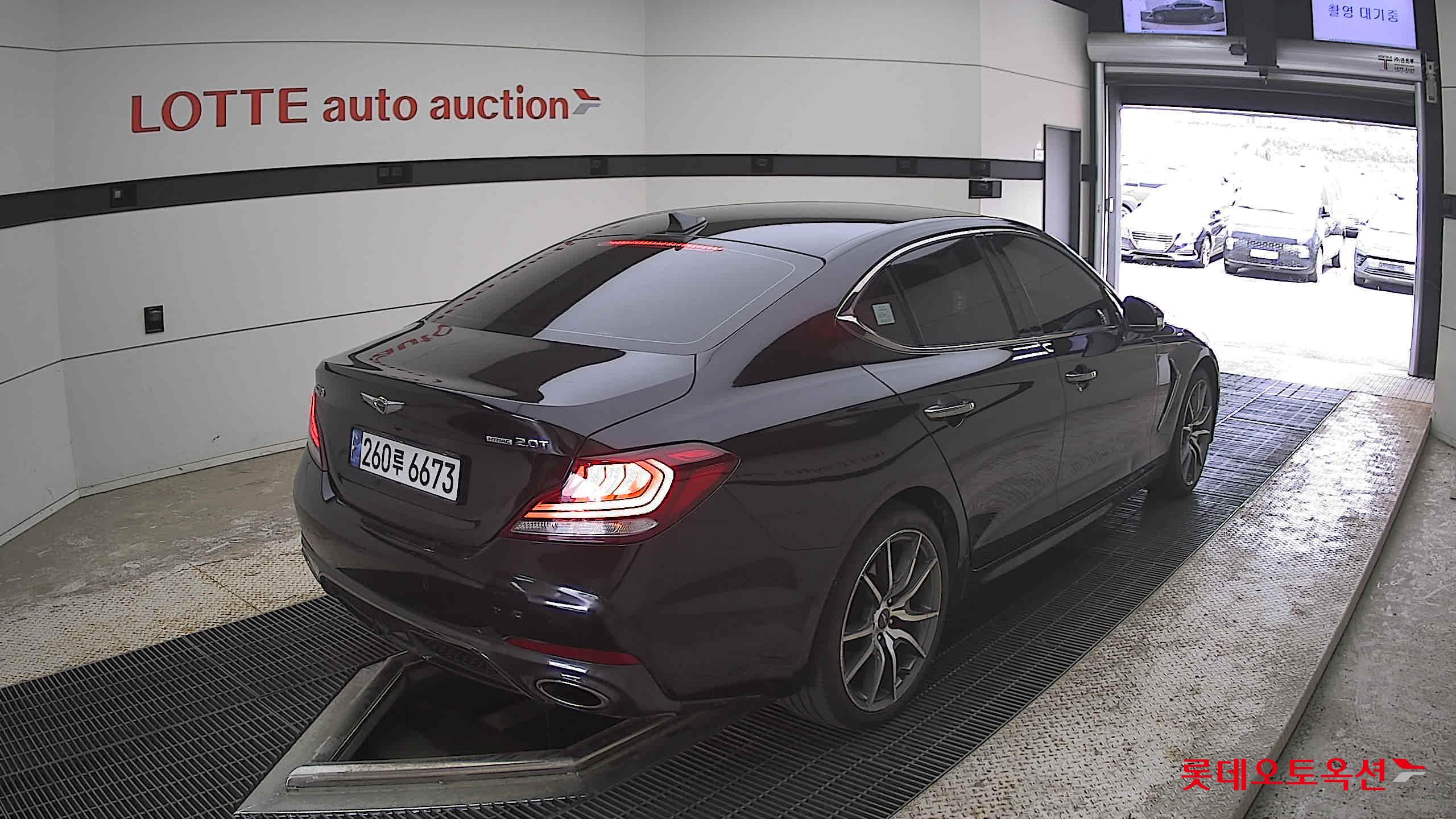 Genesis G70 - 5