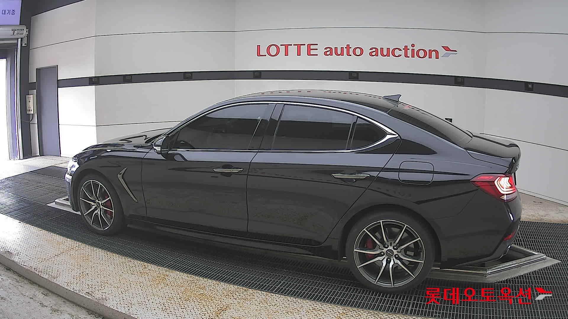 Genesis G70 - 14