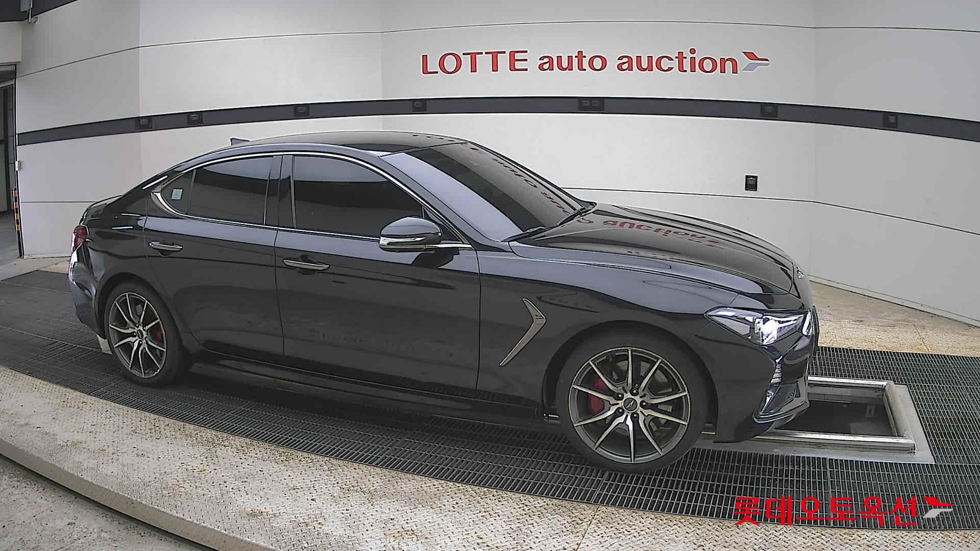 Genesis G70 - 22