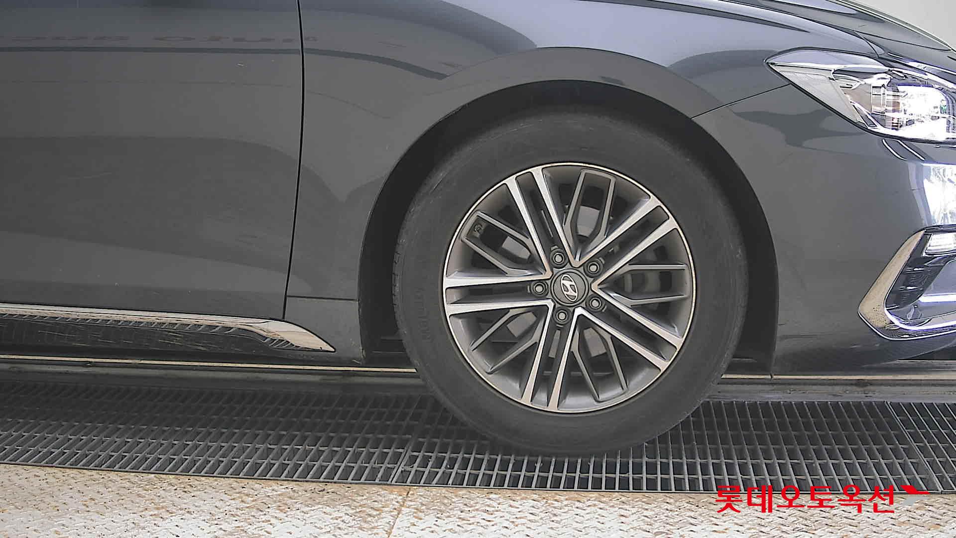 2019 - hyundai grandeur