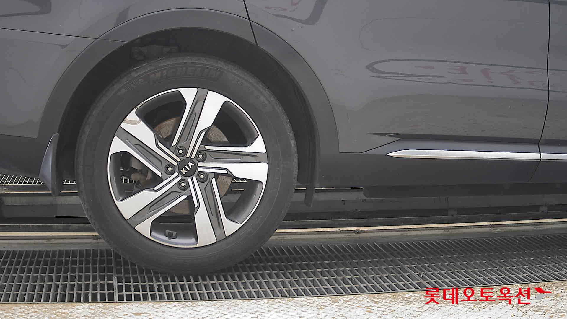 Kia Sorento - 28
