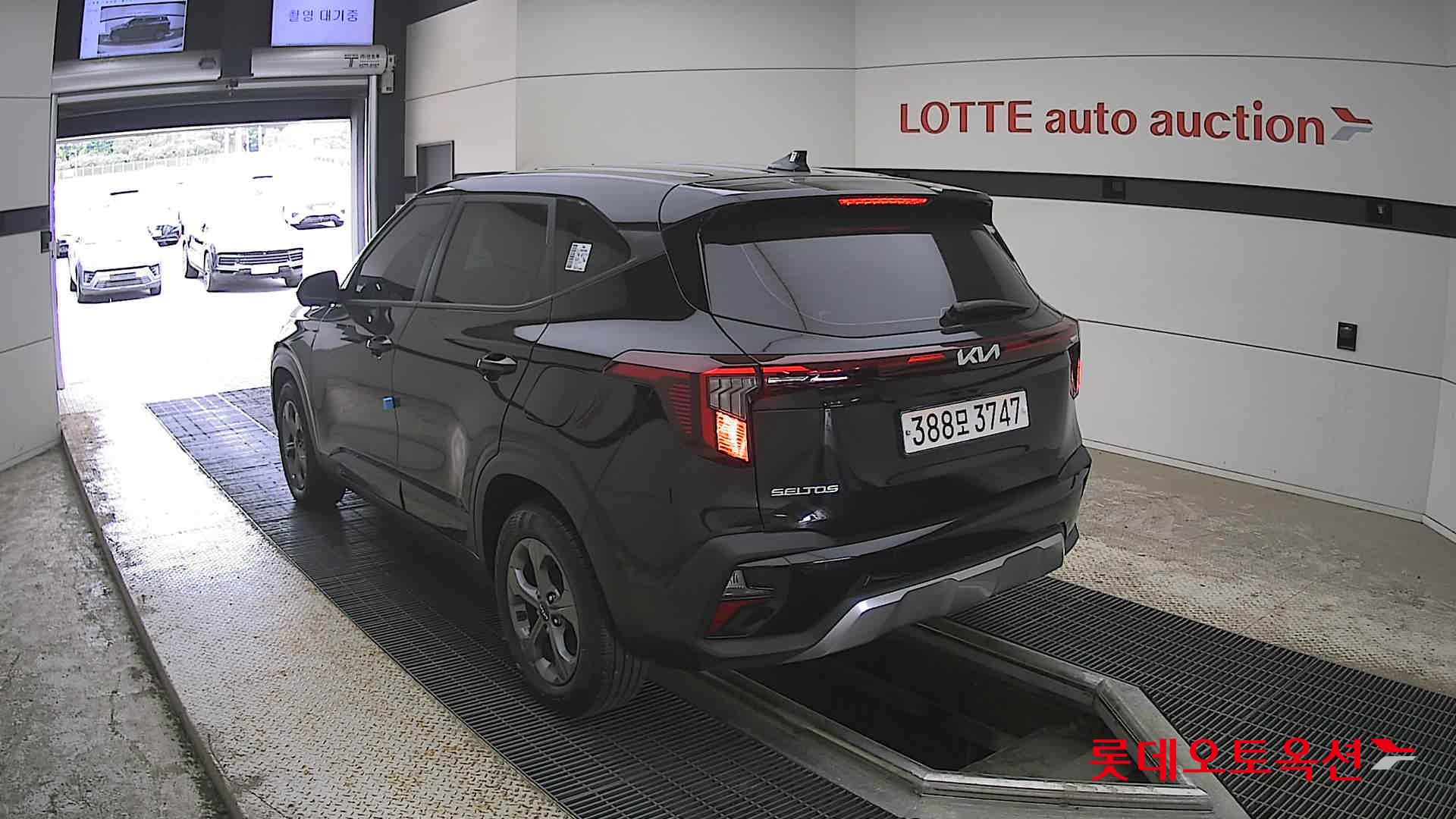 Kia Seltos - 4