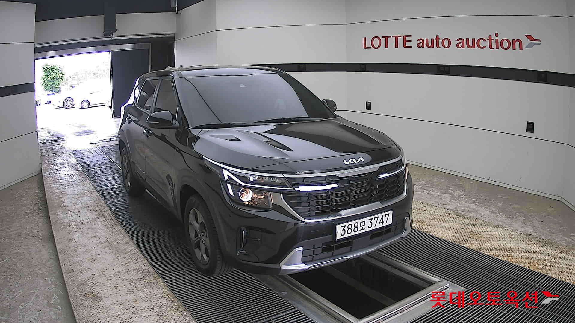 Kia Seltos - 24