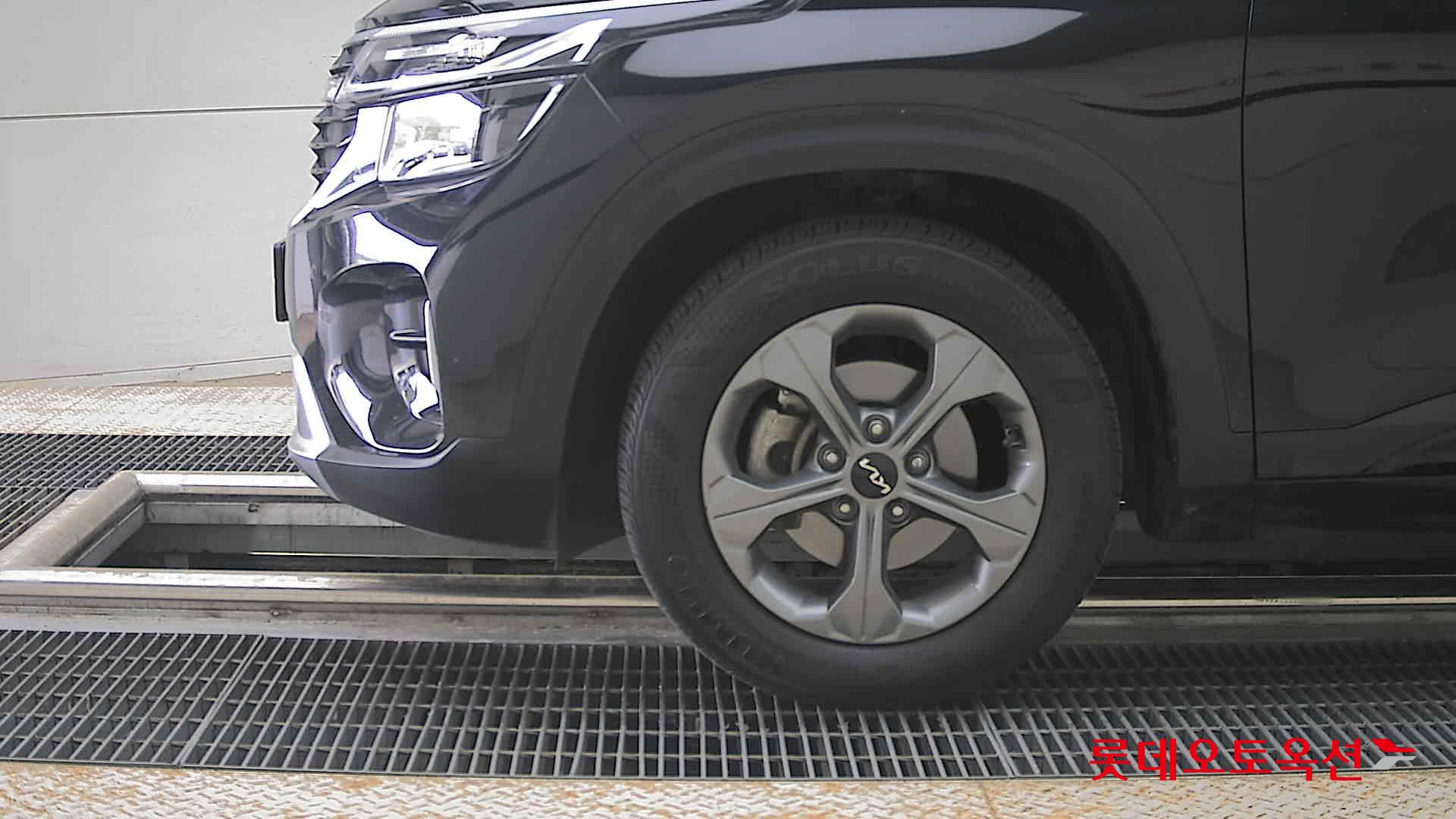 Kia Seltos - 25