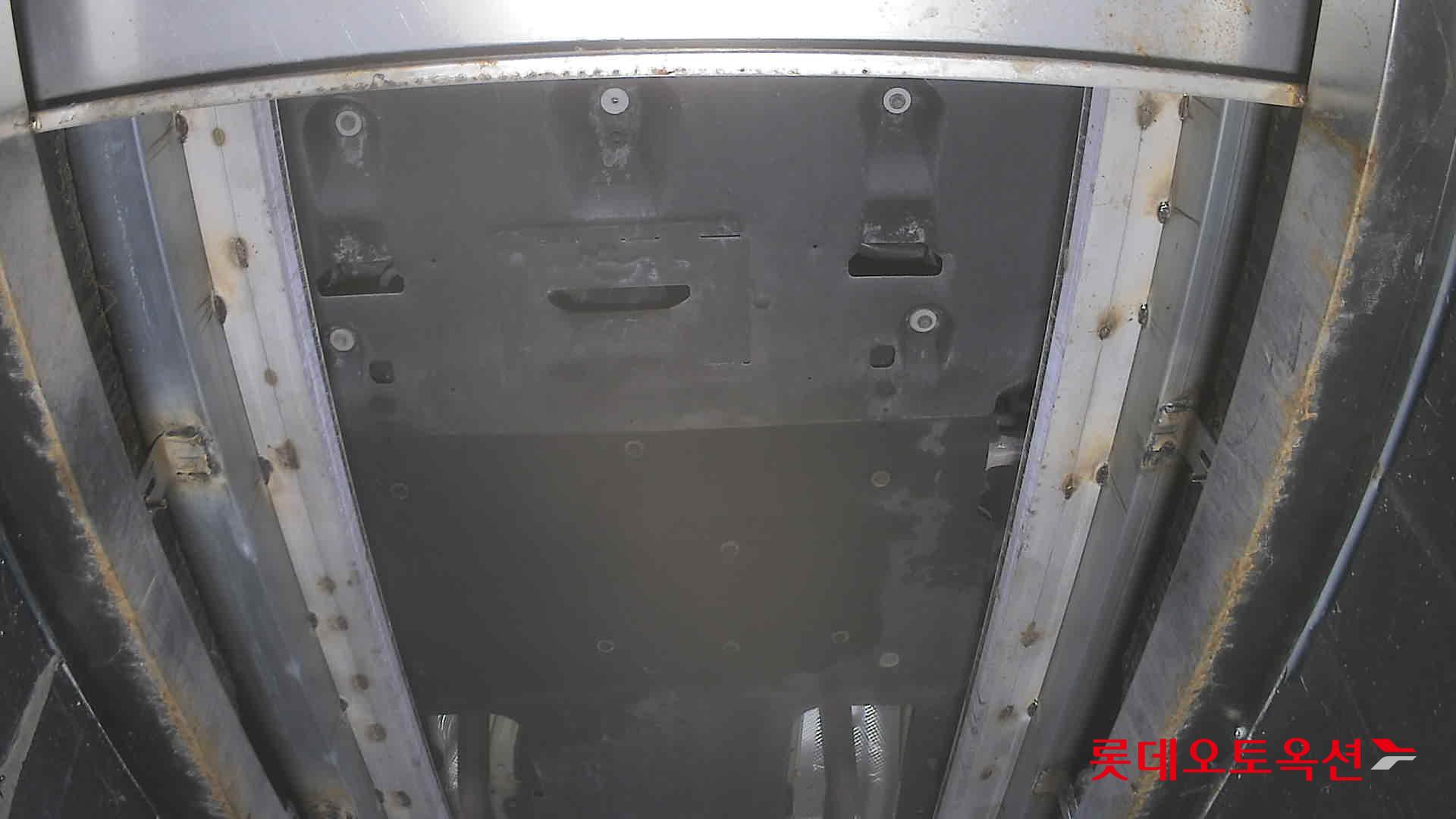Kia K9 - 8