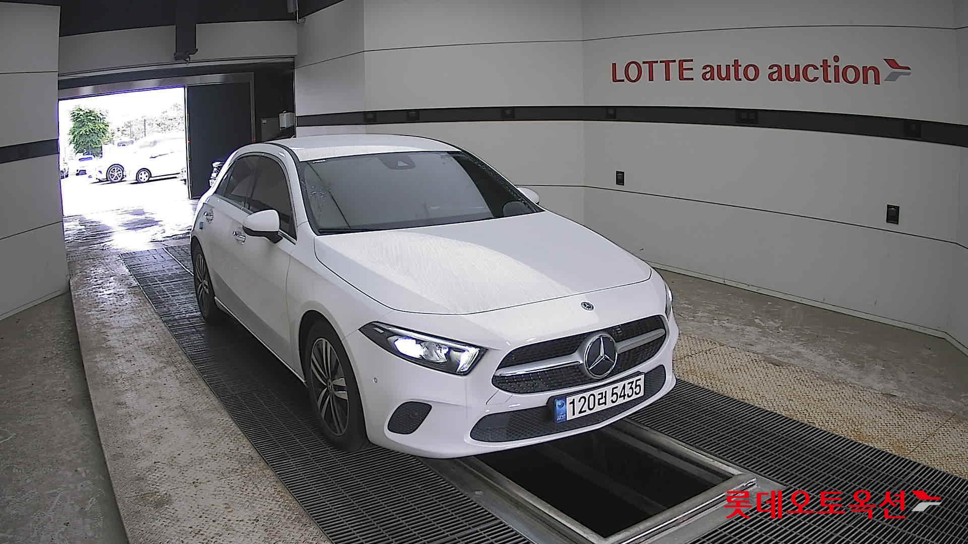 Mercedes-Benz Other - 24