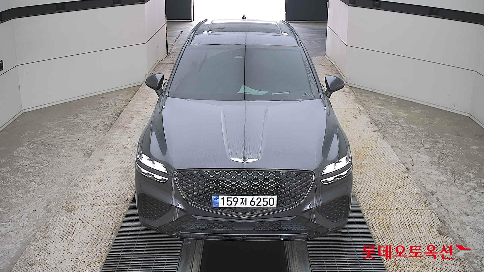 Genesis GV70 - 1