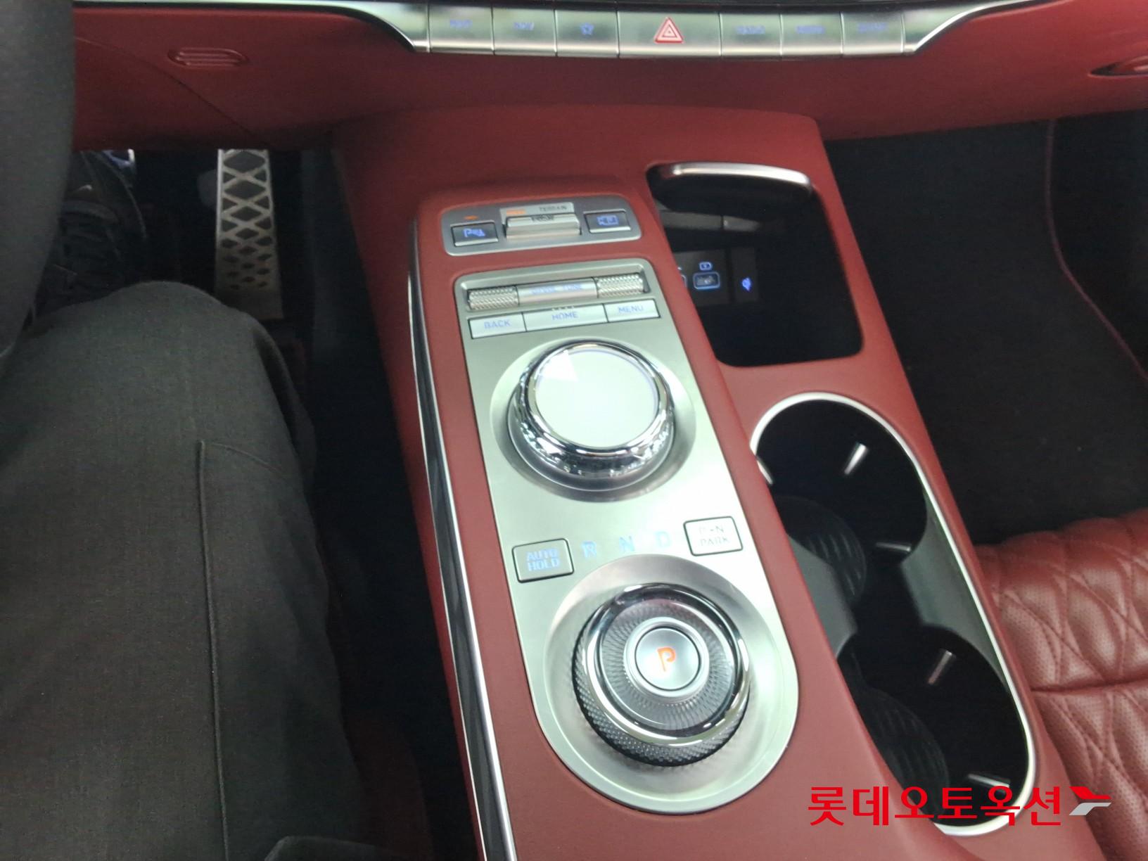 Genesis GV70 - 34
