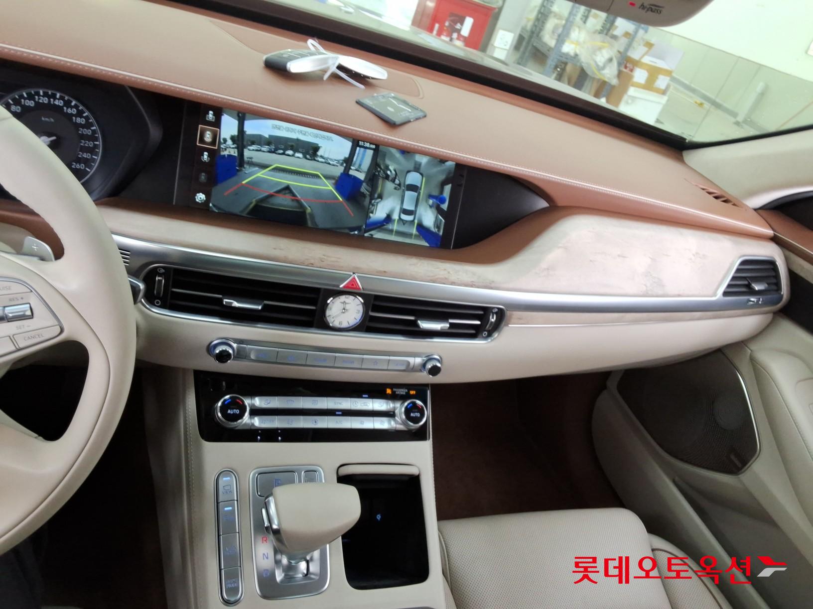 Genesis G90 - 34