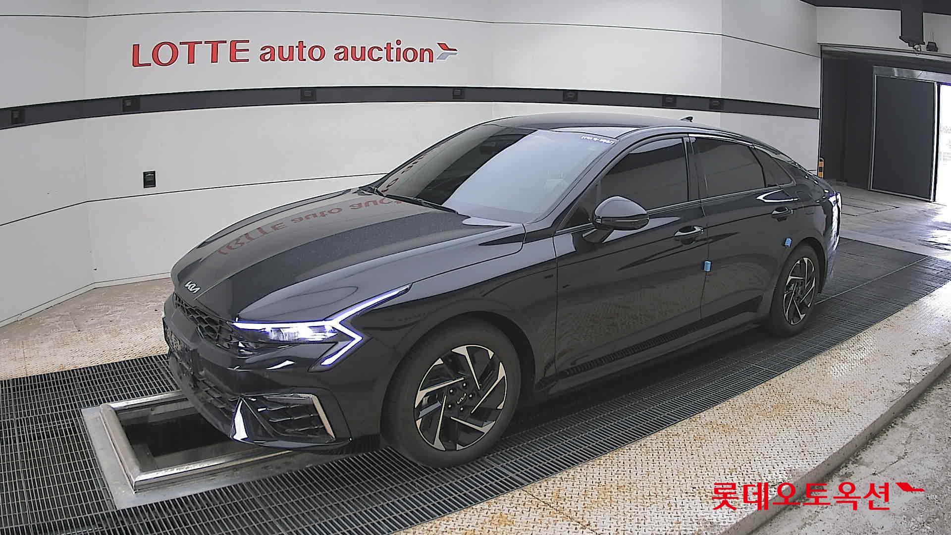 Kia K5 - 11