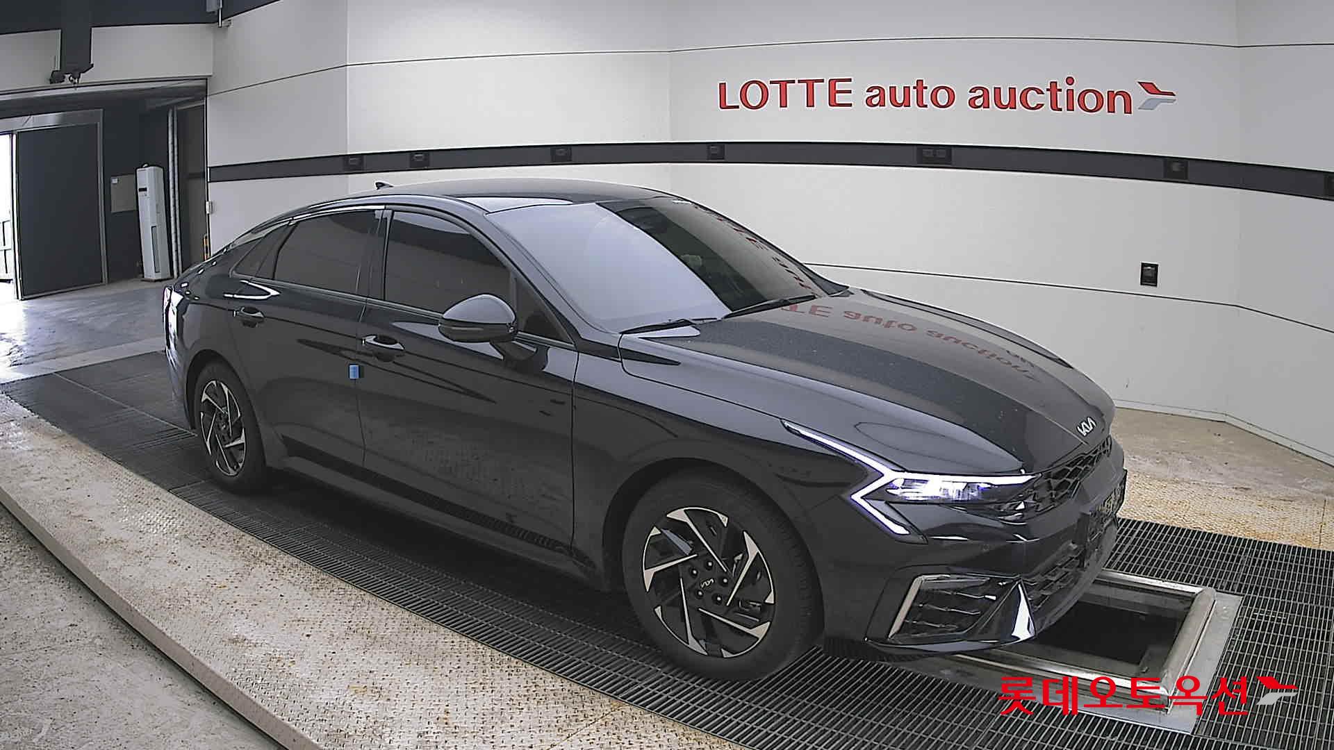 Kia K5 - 23