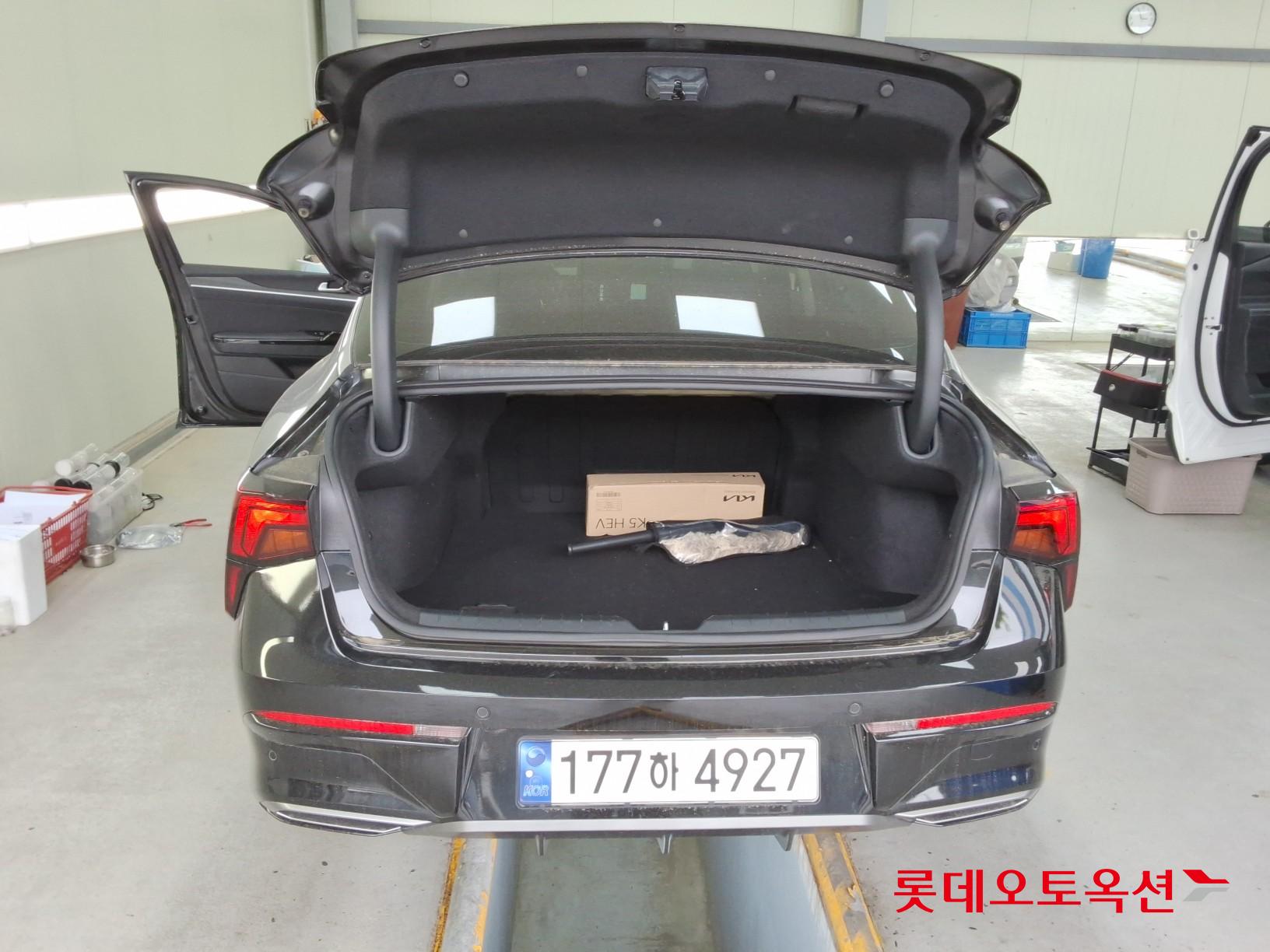 Kia K5 - 9