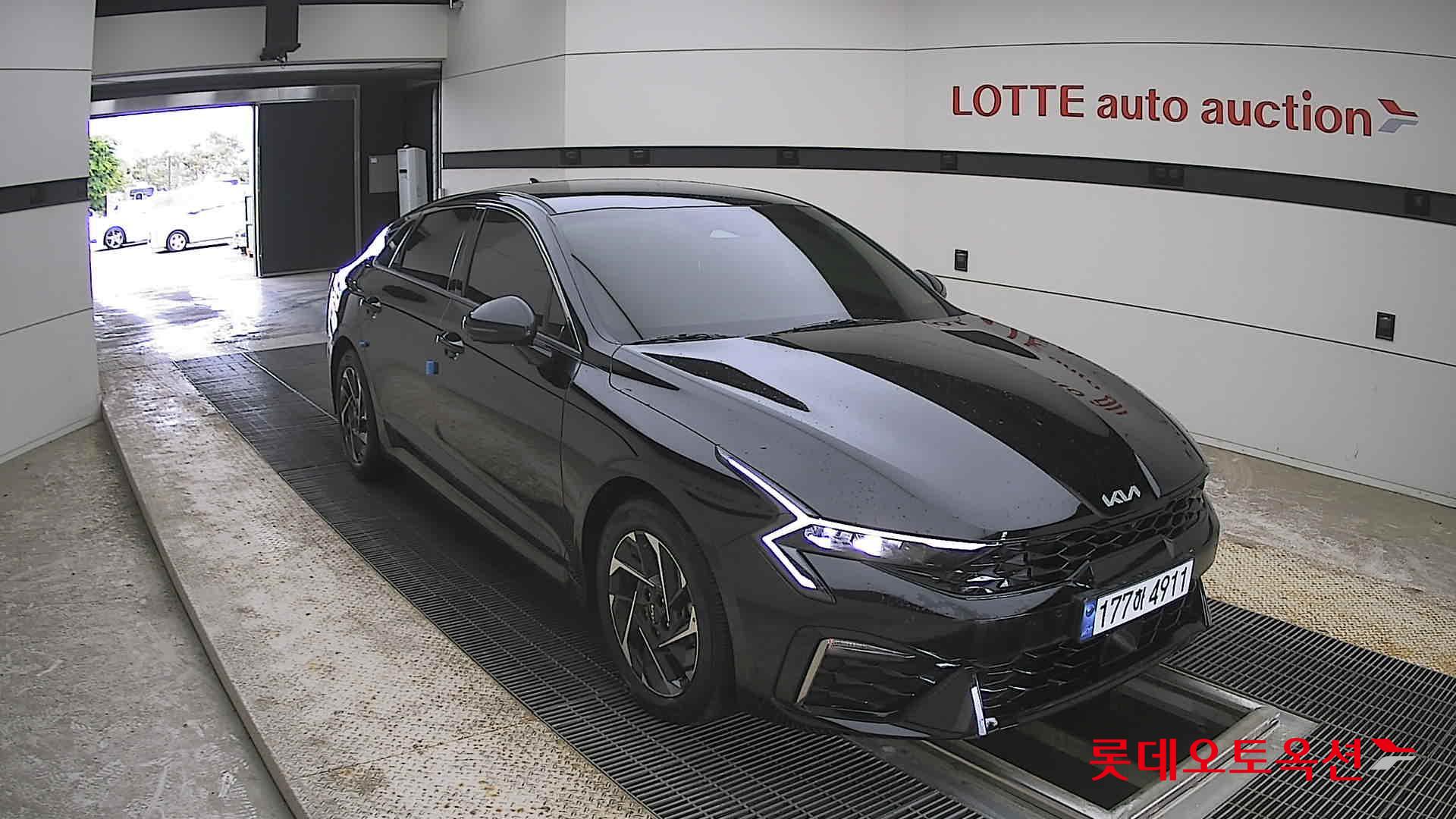 Kia K5 - 6