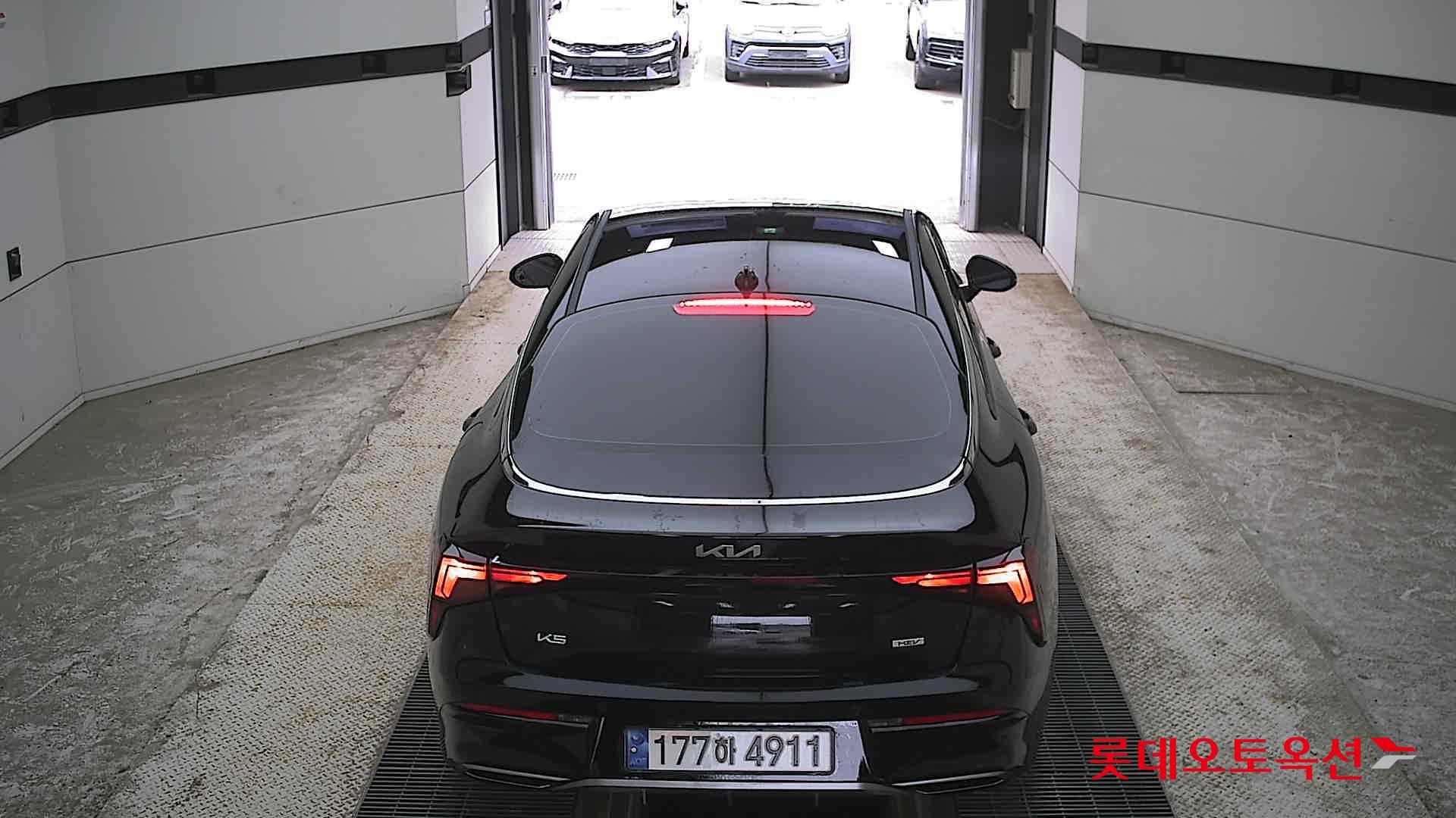 Kia K5 - 17