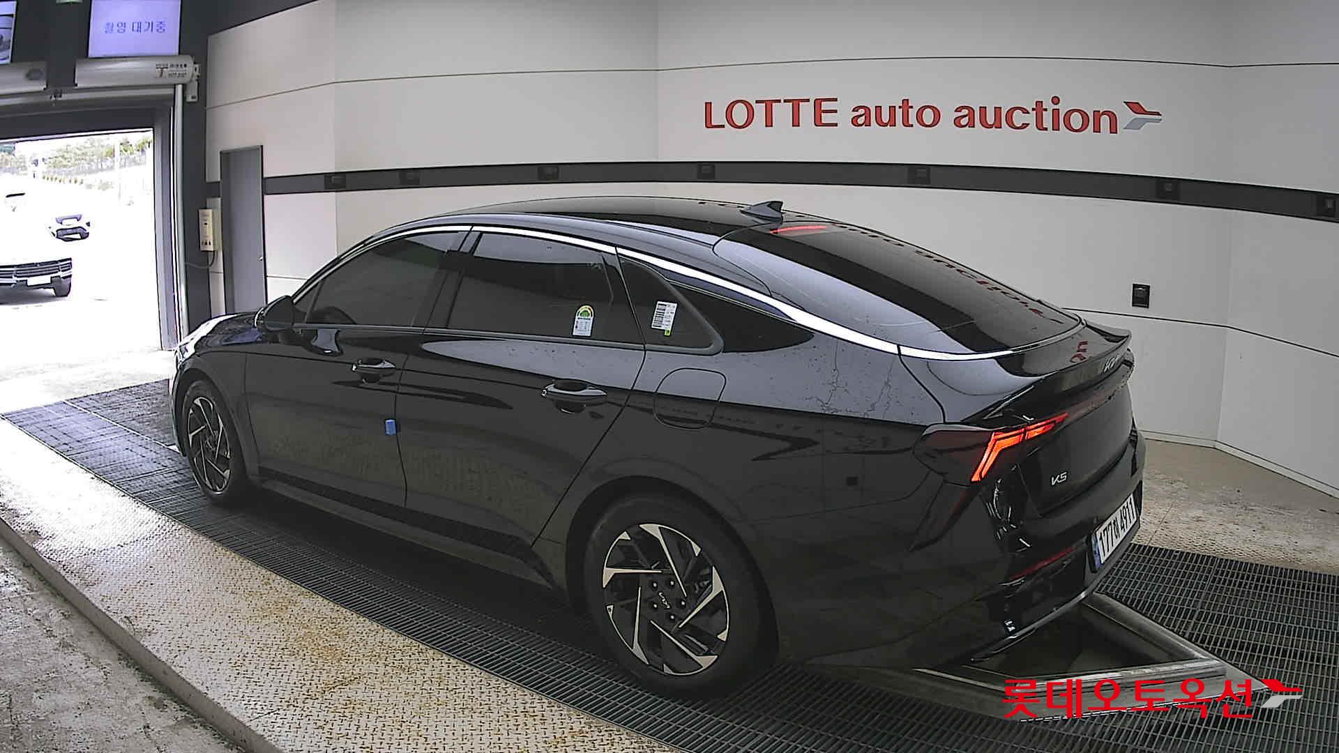 Kia K5 - 15