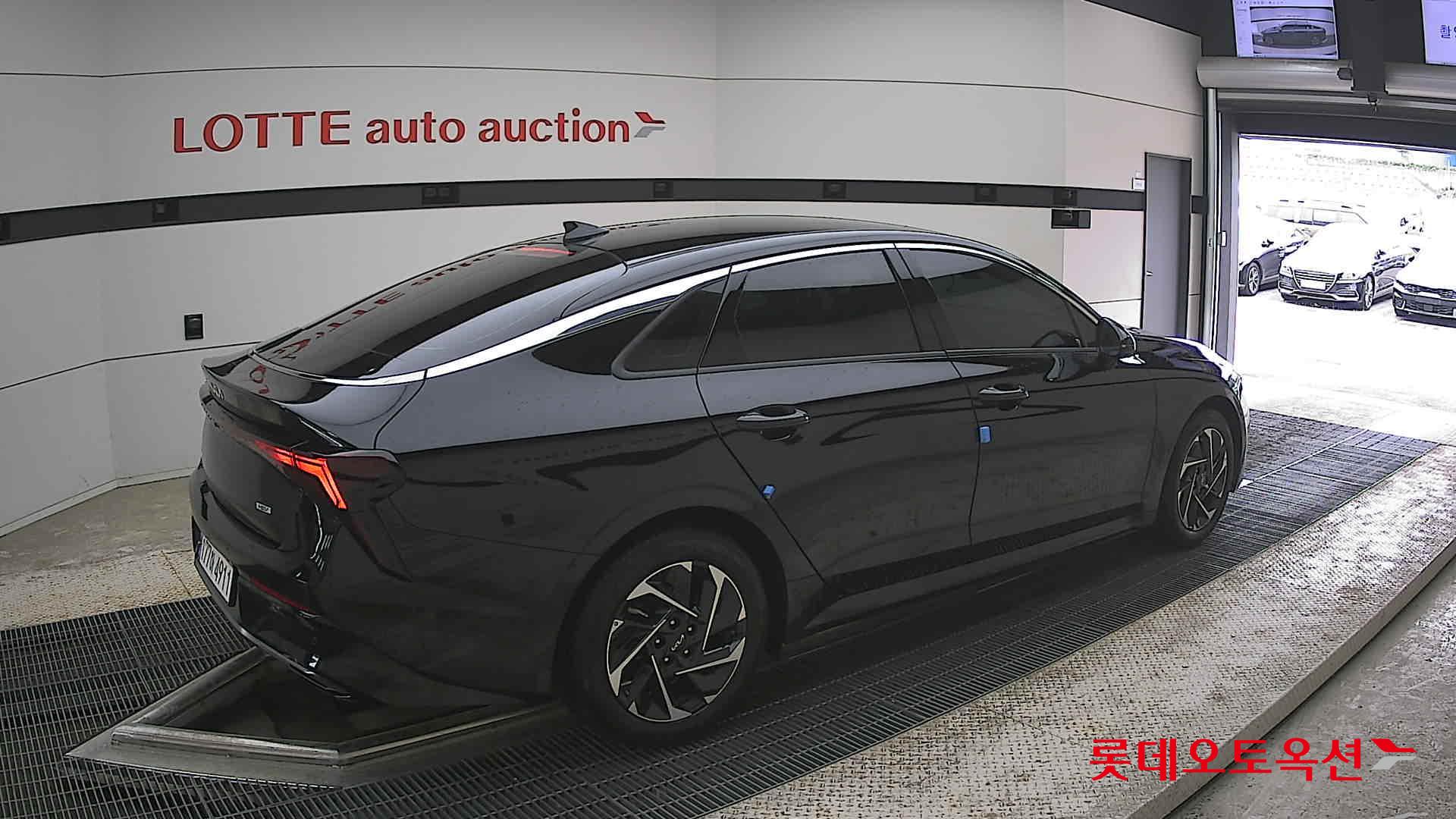 Kia K5 - 19