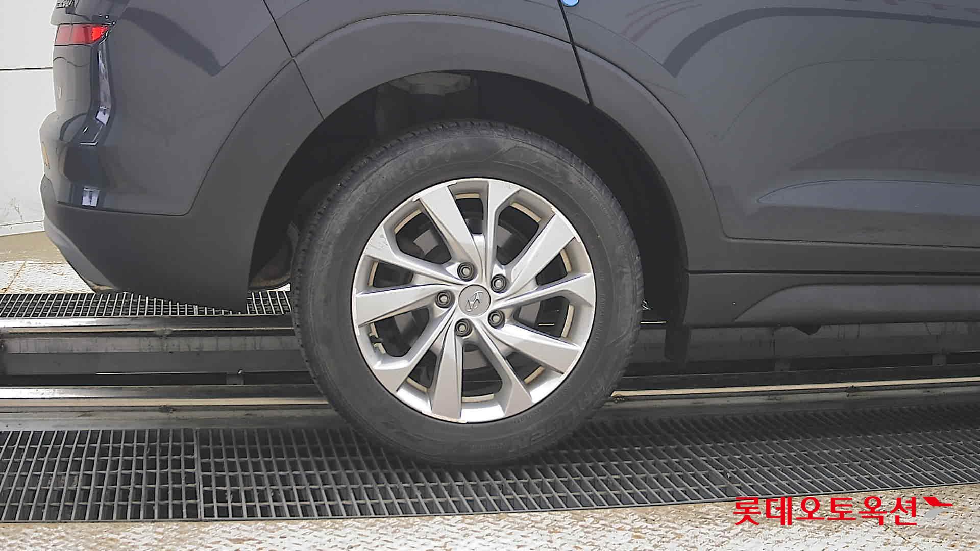 Hyundai Tucson - 28