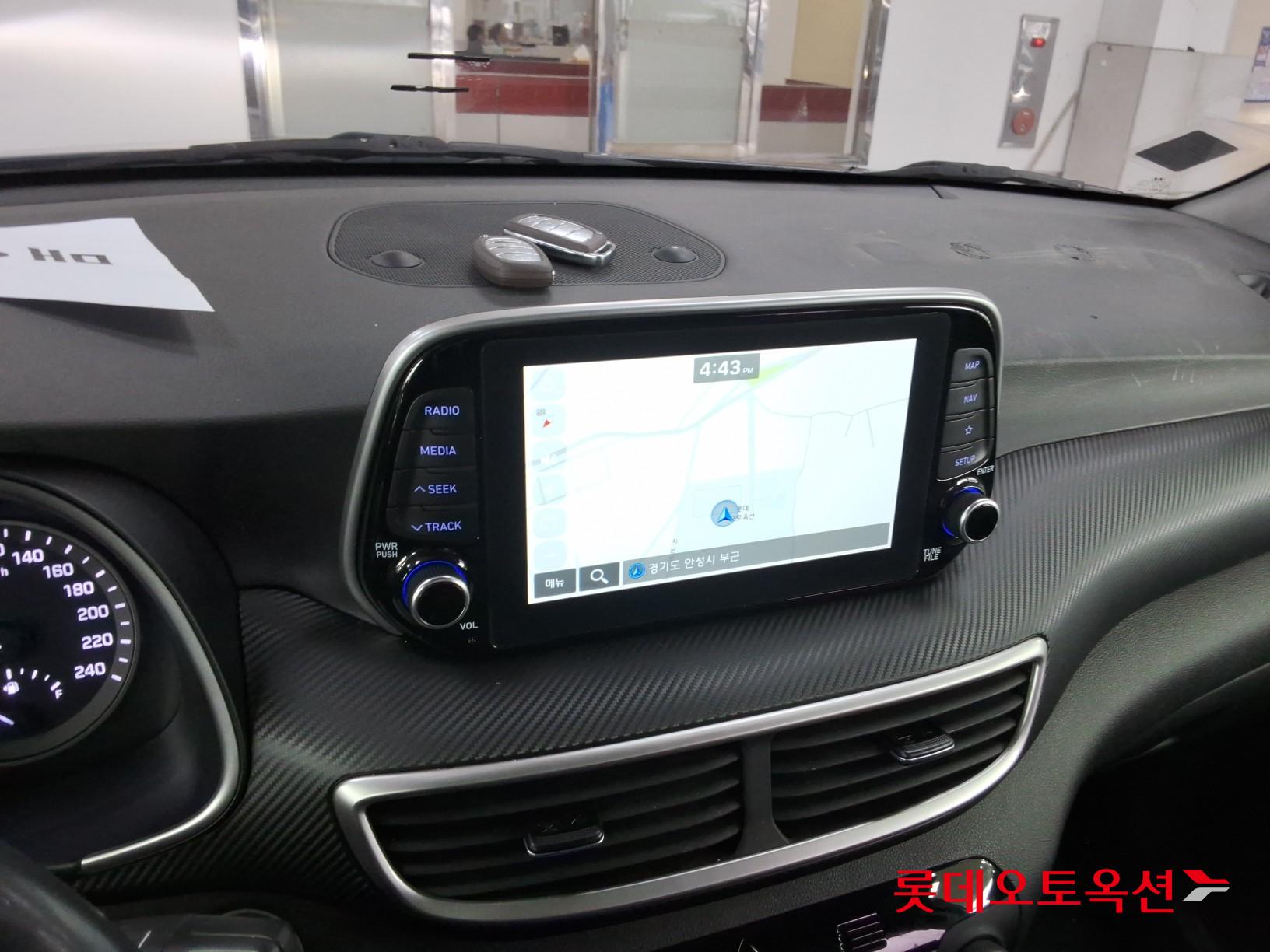 Hyundai Tucson - 32
