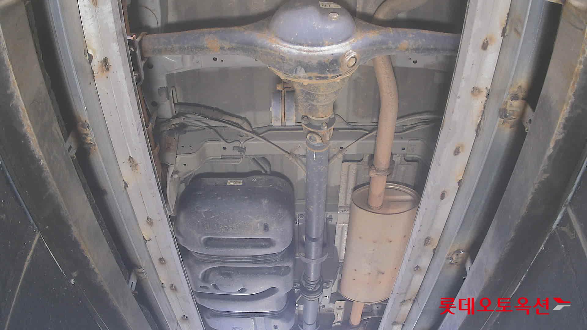 Hyundai Grand Starex - 2