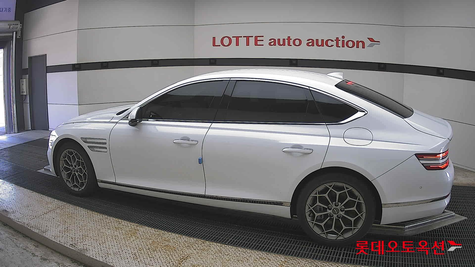 Genesis G80 - 14