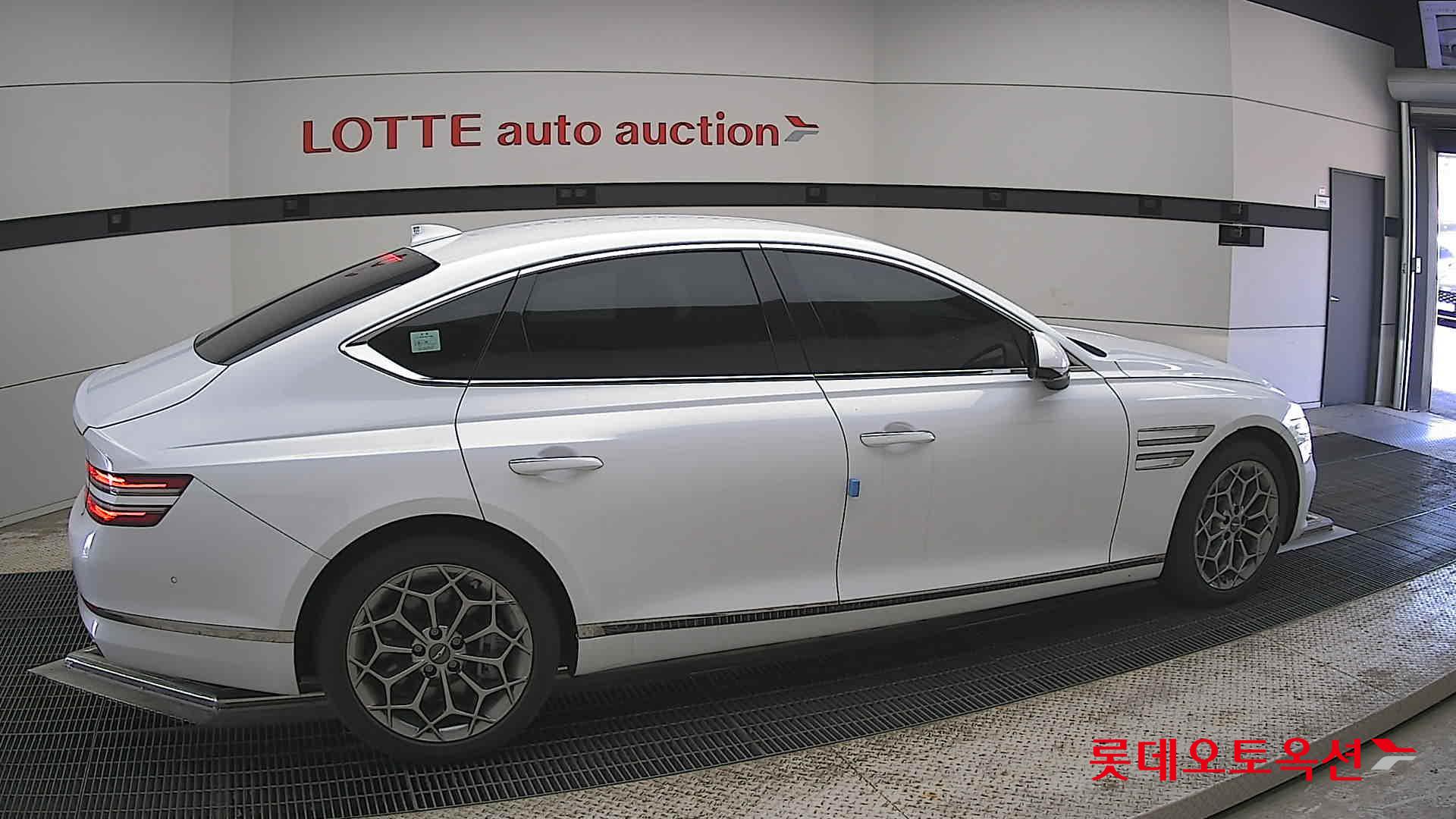 Genesis G80 - 20