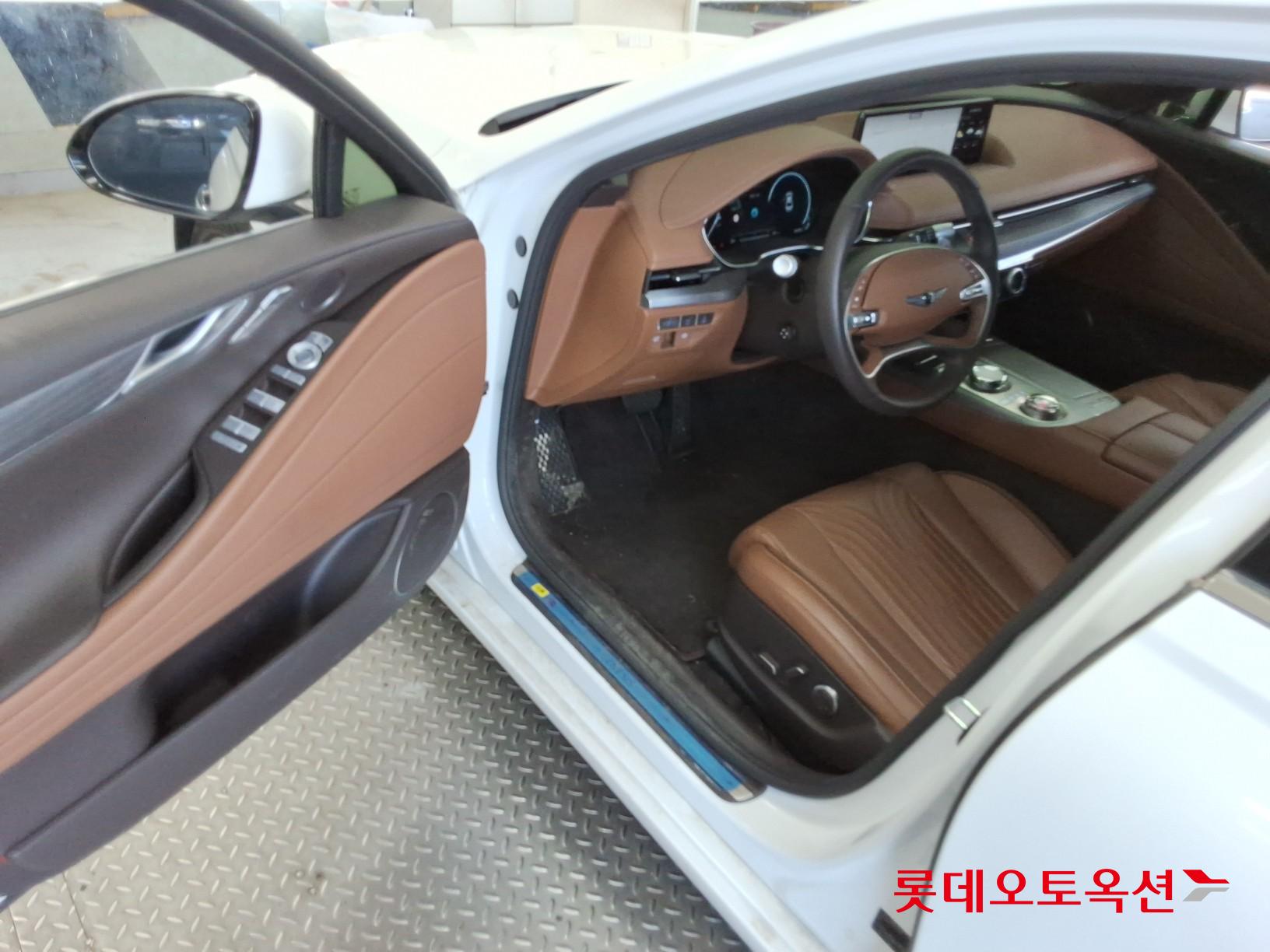 Genesis G80 - 36