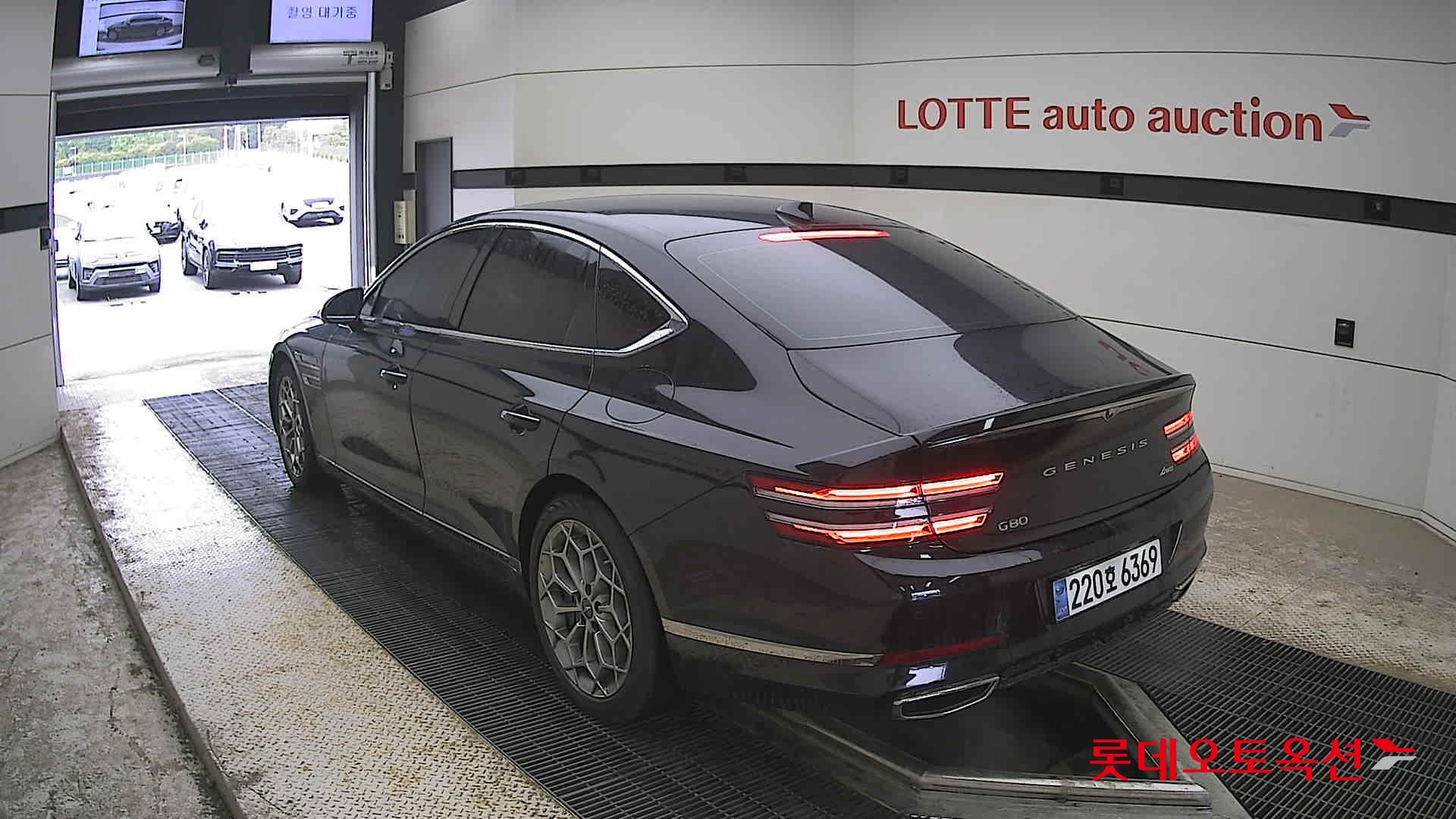 Genesis G80 - 4