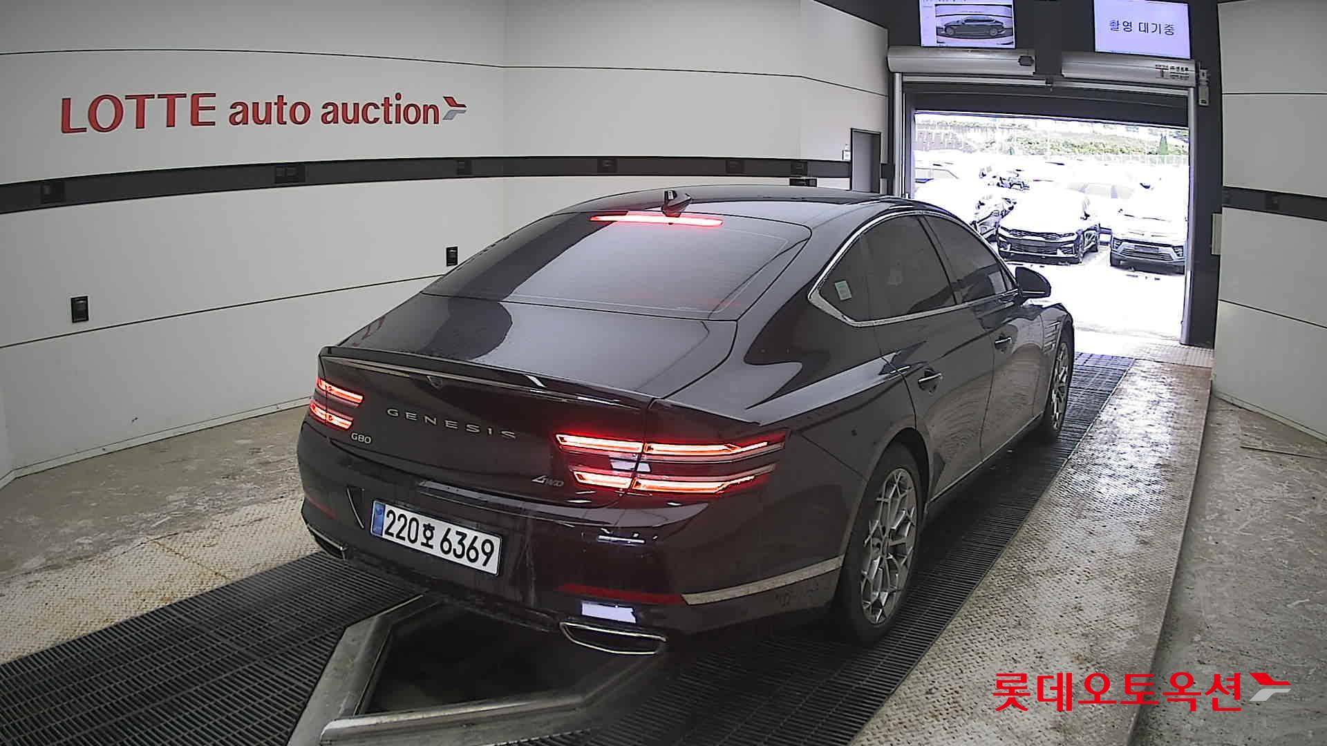 Genesis G80 - 18
