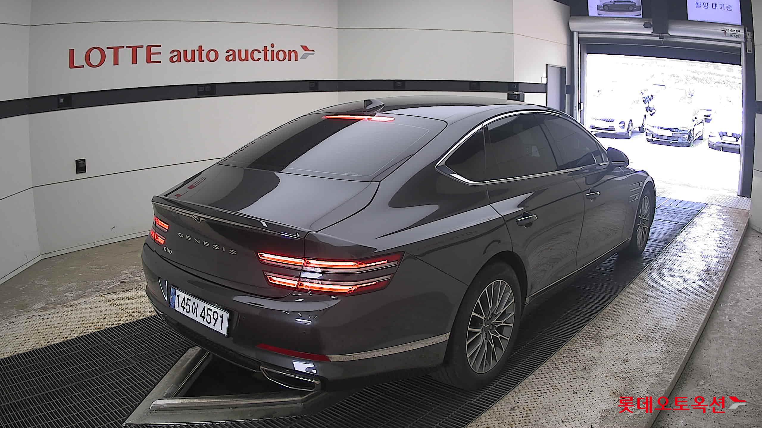 2022 - genesis g80